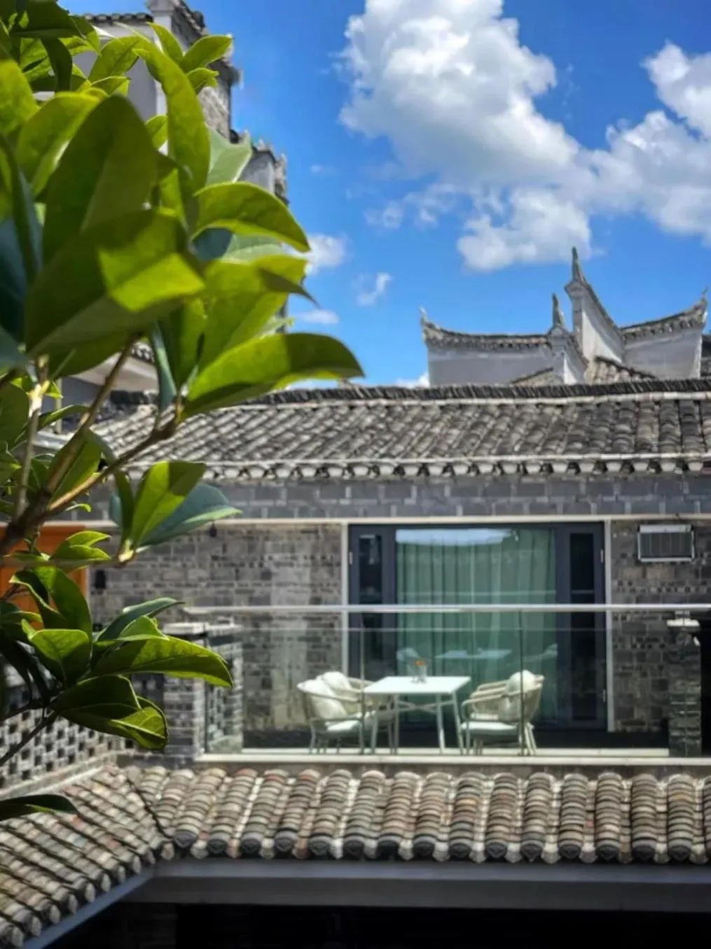 Property building in Phoenix Hall House Hotel