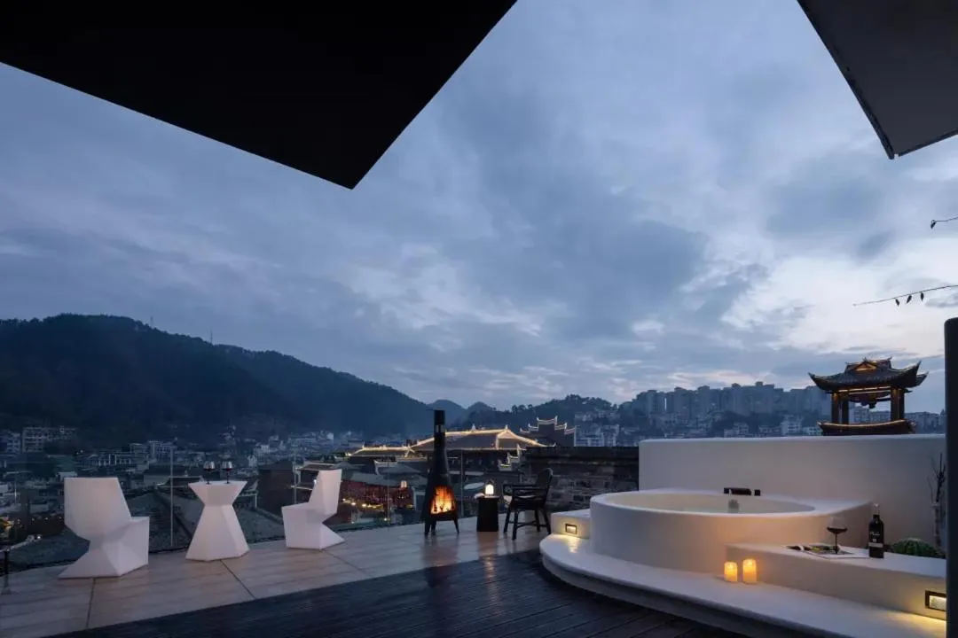 Nearby landmark in Phoenix Hall House Hotel