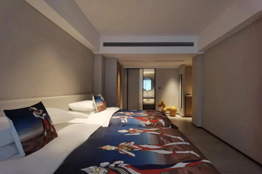 Bed in Phoenix Hall House Hotel