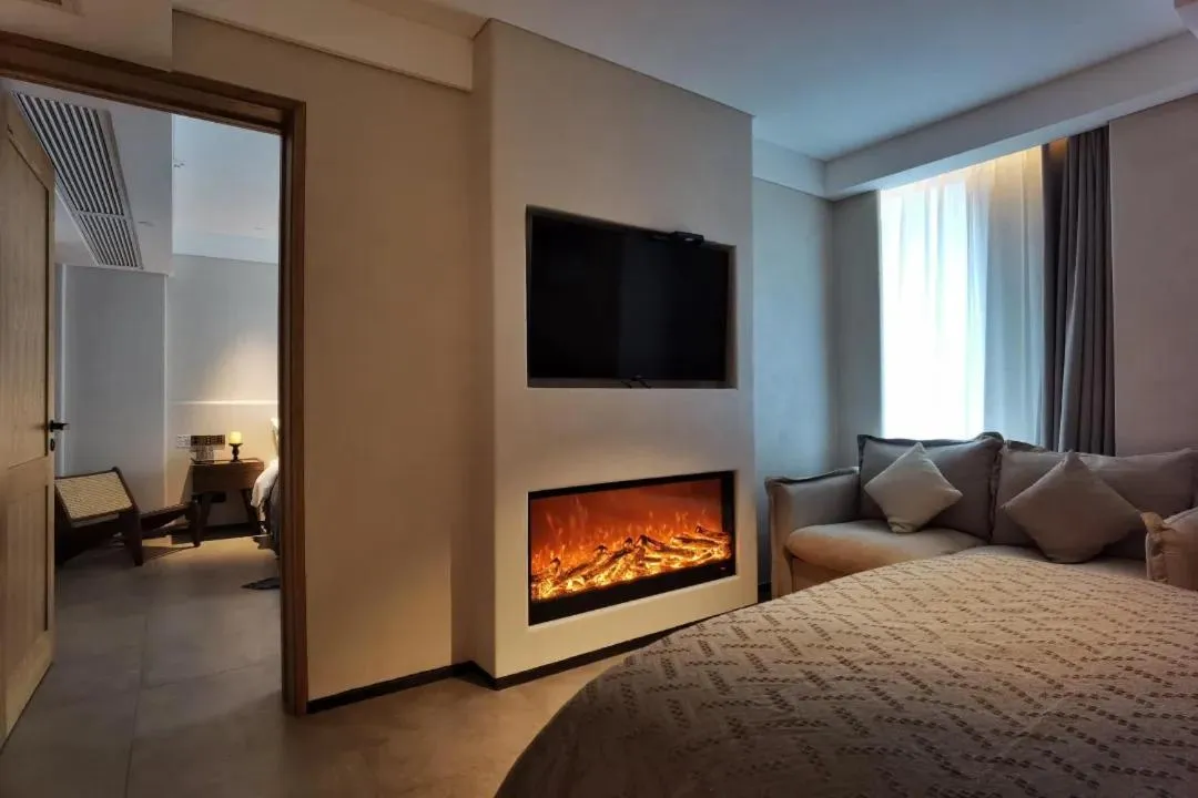 Bed in Phoenix Hall House Hotel