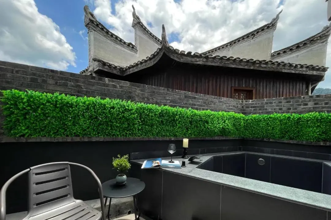 Patio in Phoenix Hall House Hotel