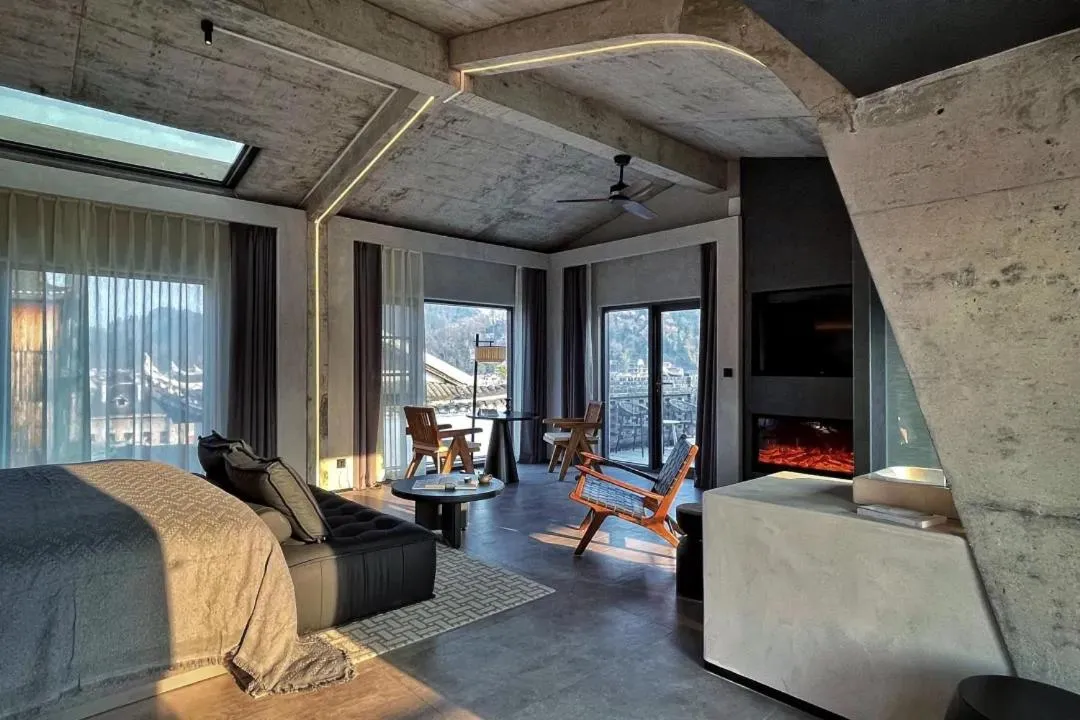 Photo of the whole room, Bed in Phoenix Hall House Hotel