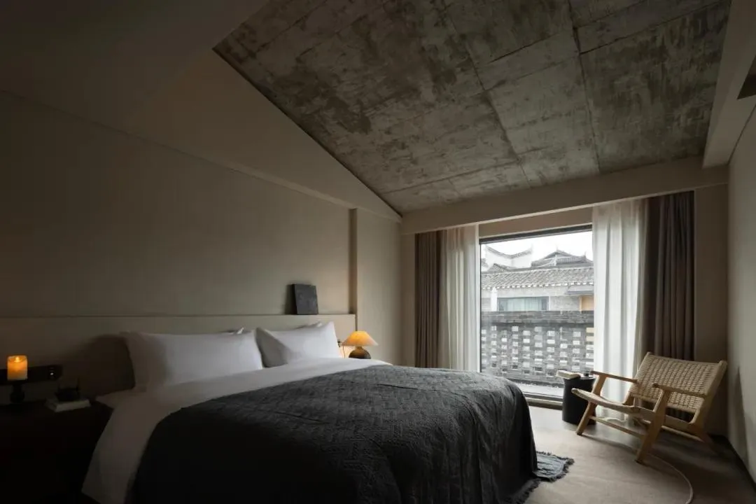 View (from property/room), Bed in Phoenix Hall House Hotel