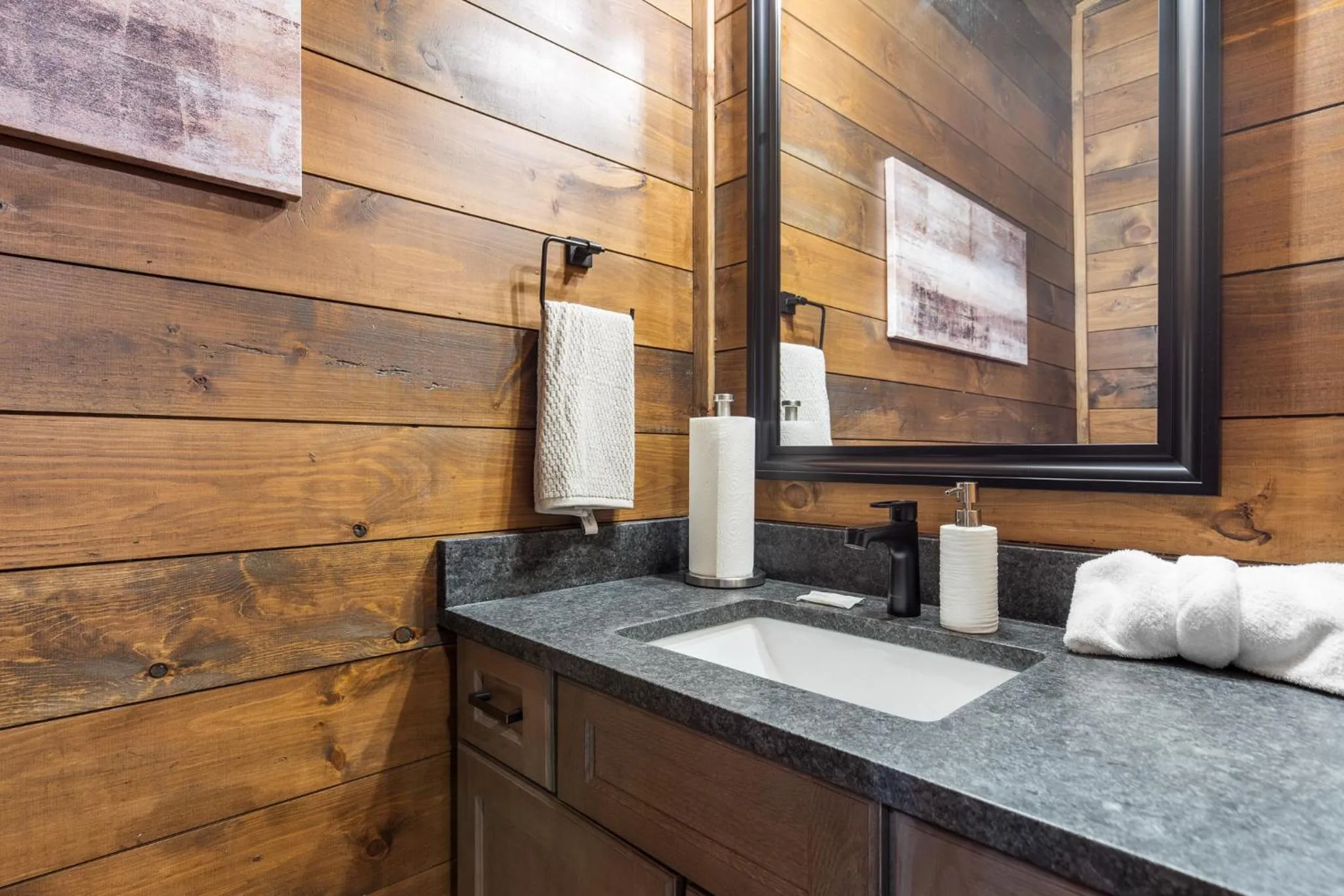 Property building in Hillside Retreat