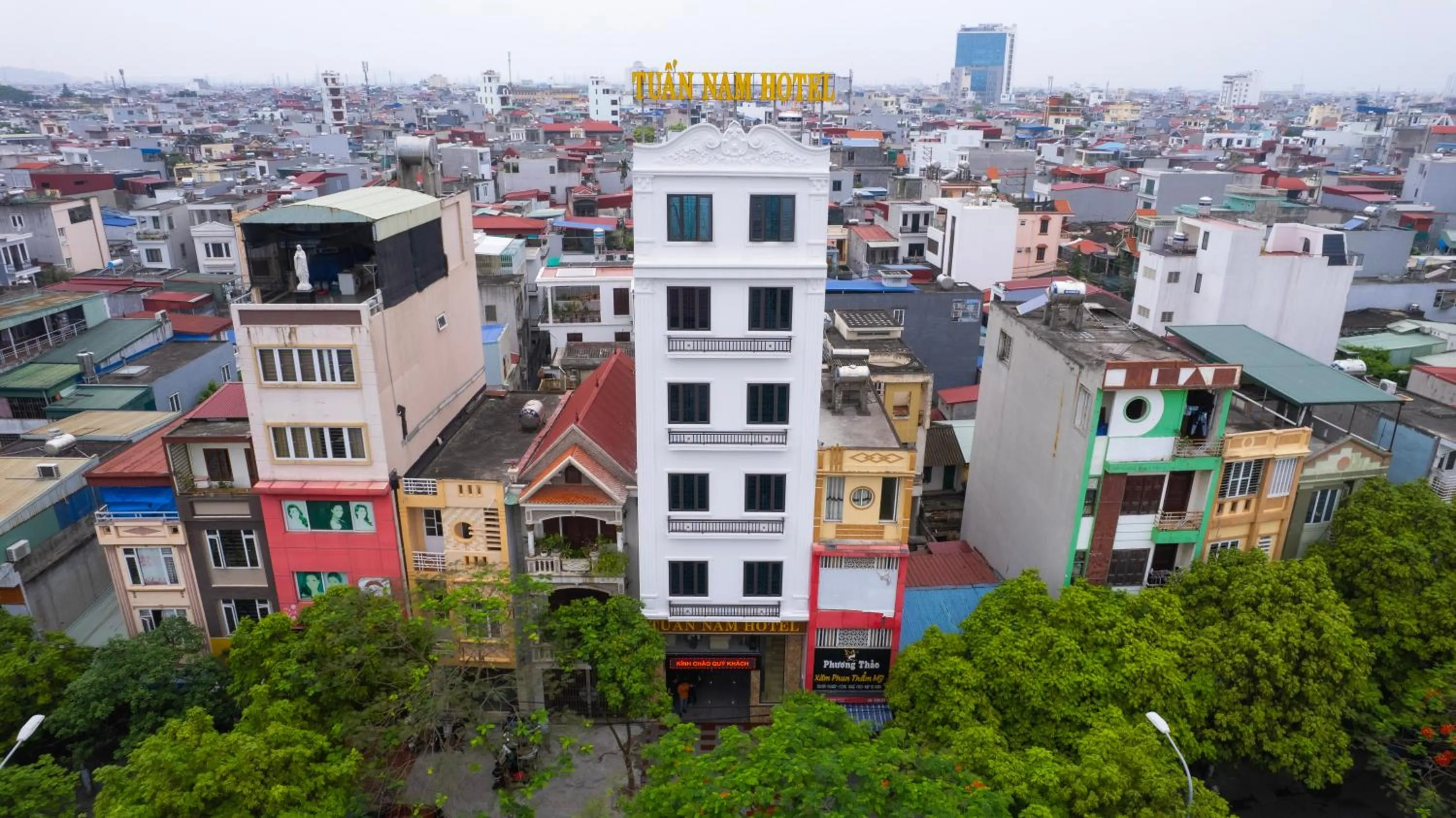 Property building in Tuan Nam Hotel