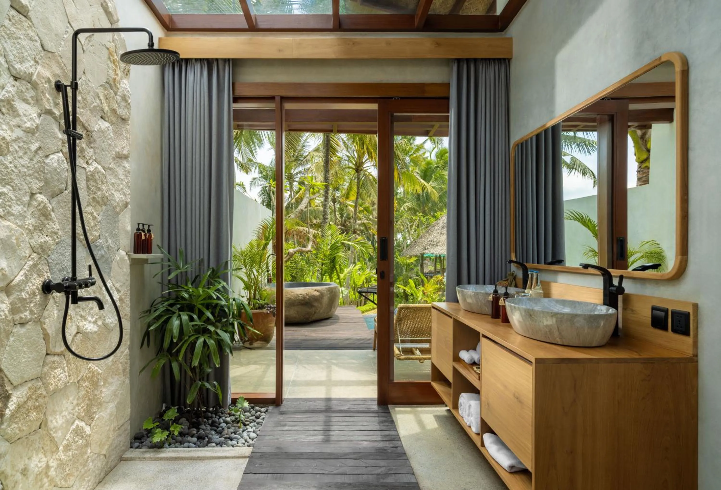 Day in Inara Alas Harum