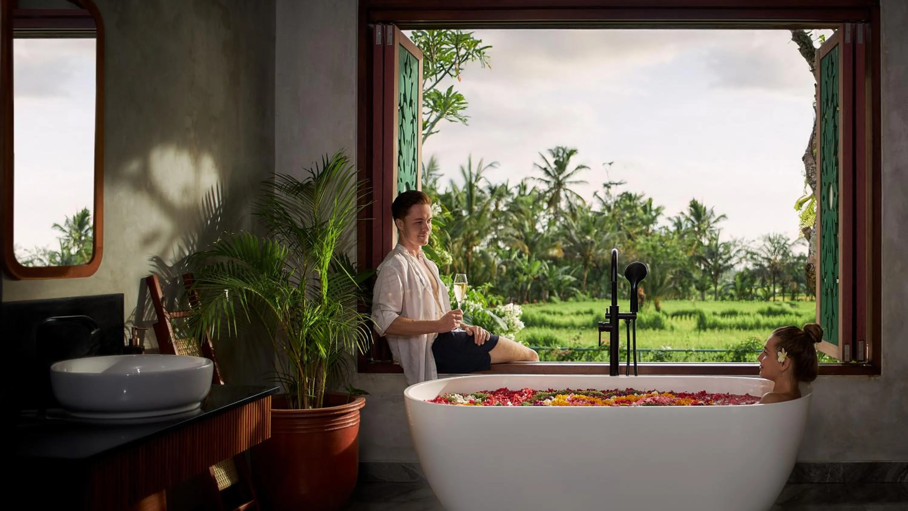 Bath in Inara Alas Harum