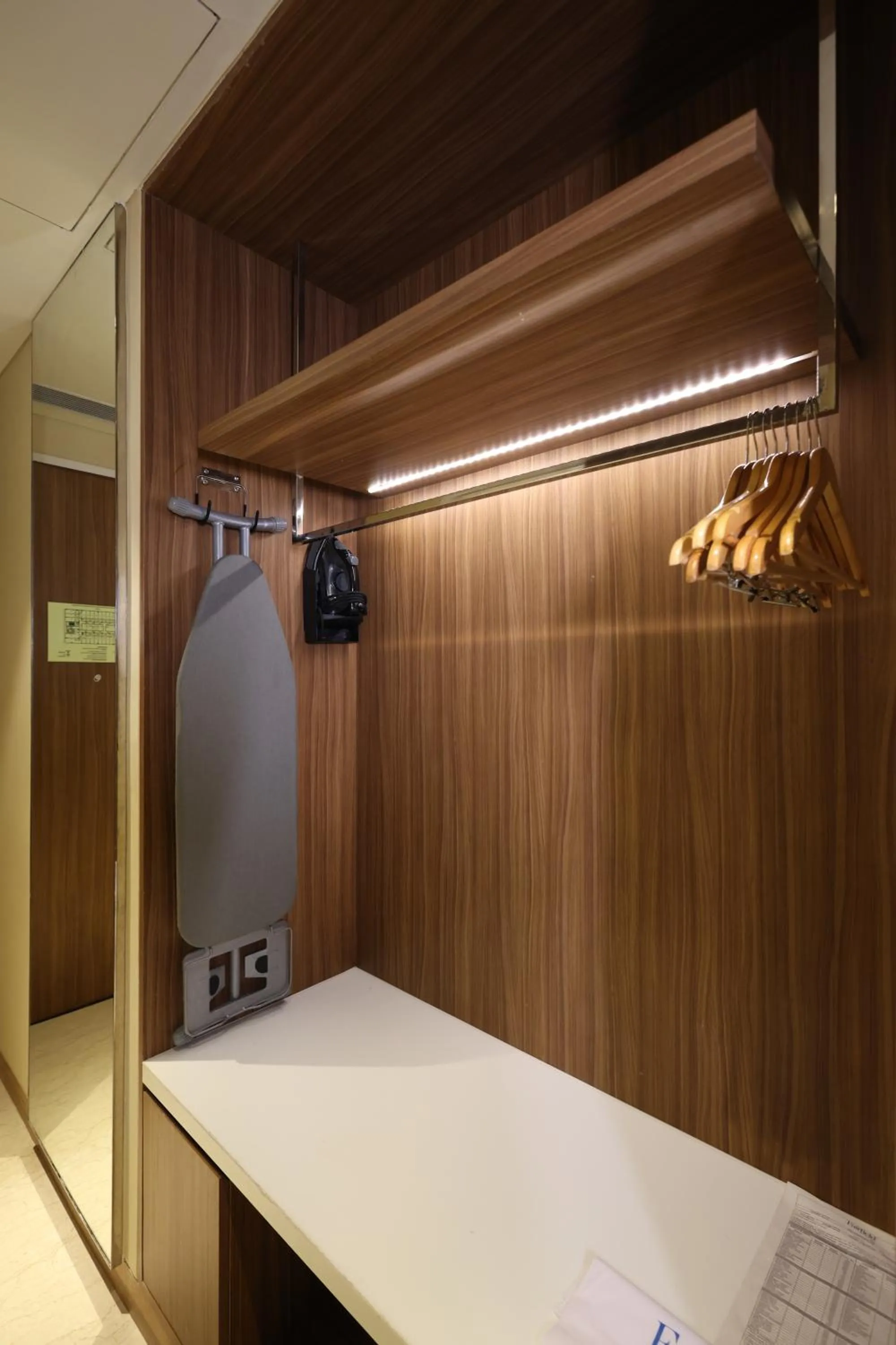 wardrobe in Fairfield by Marriott Agra