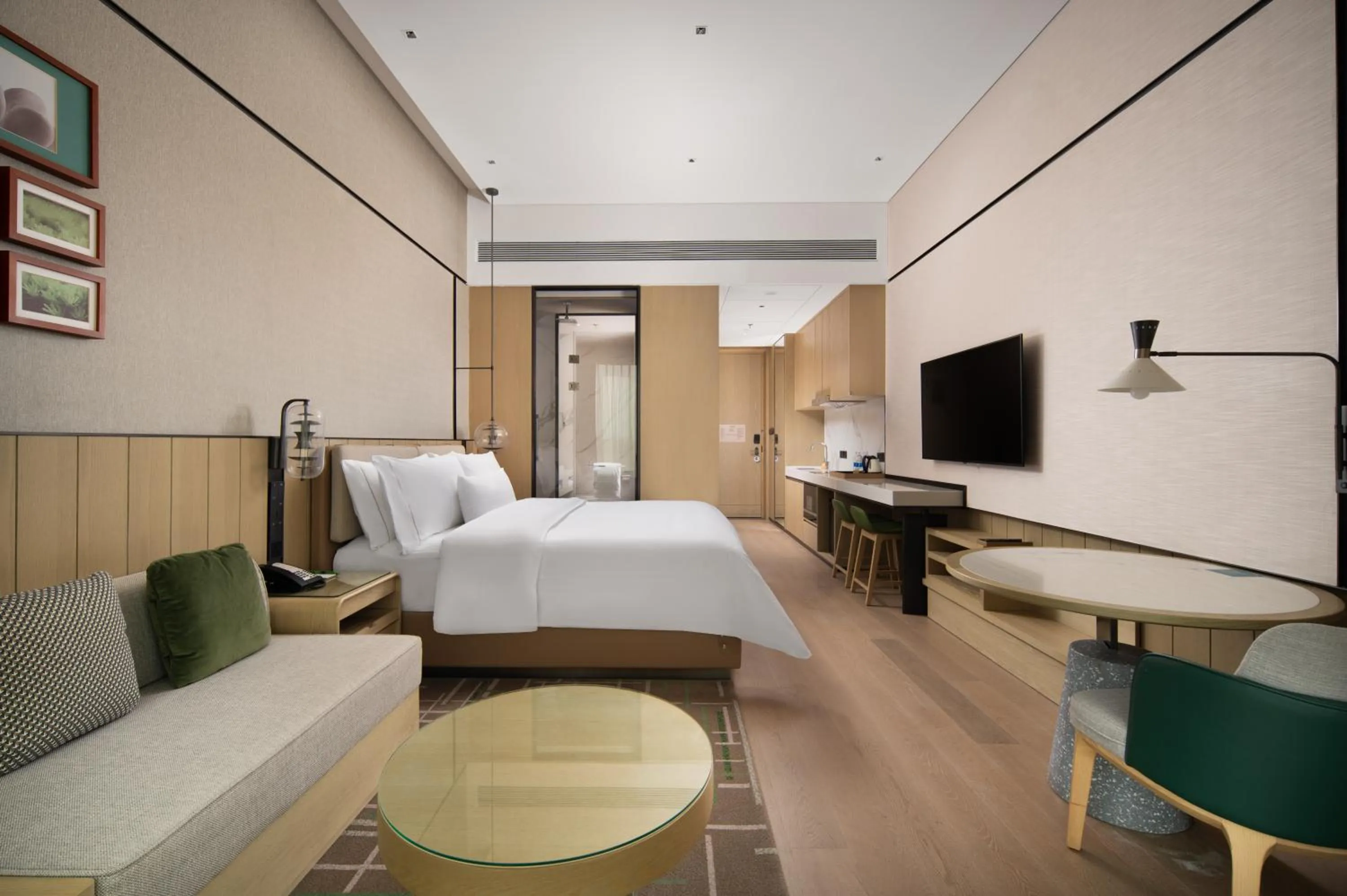 Photo of the whole room, Bed in Element Guangzhou Baiyun