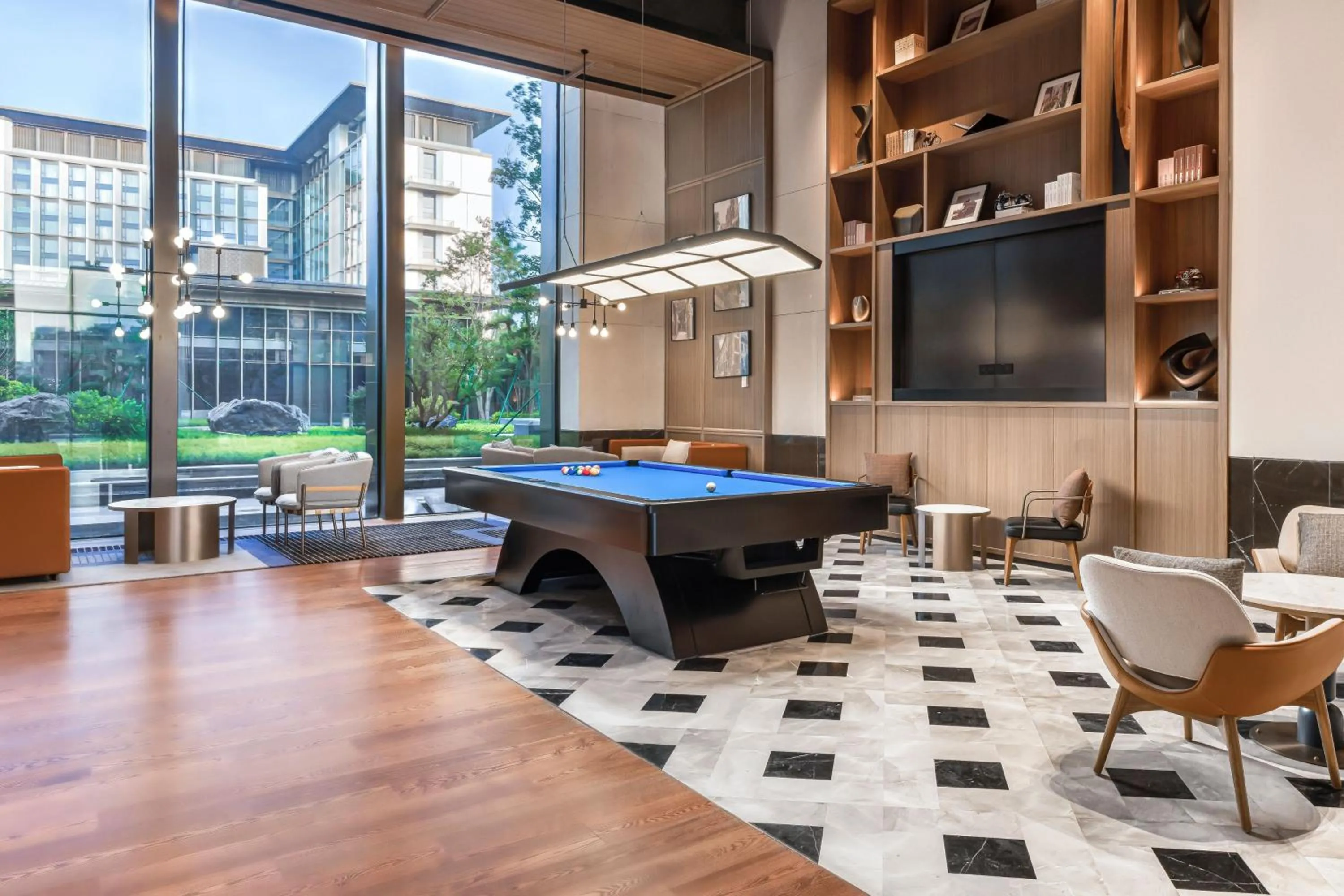 Lobby or reception in Four Points by Sheraton Guangzhou, Baiyun