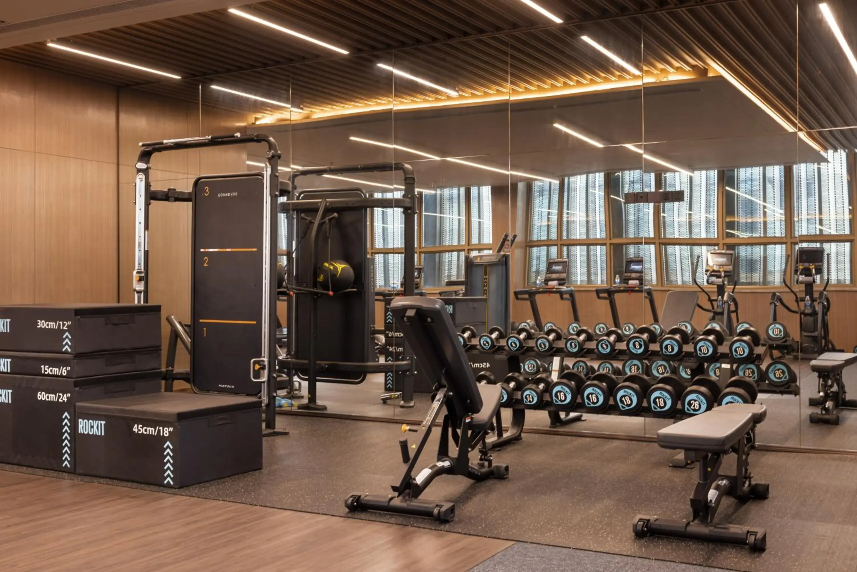 Fitness centre/facilities in Four Points by Sheraton Guangzhou, Baiyun Fitness centre/facilities in Four Points by Sheraton Guangzhou, Baiyun