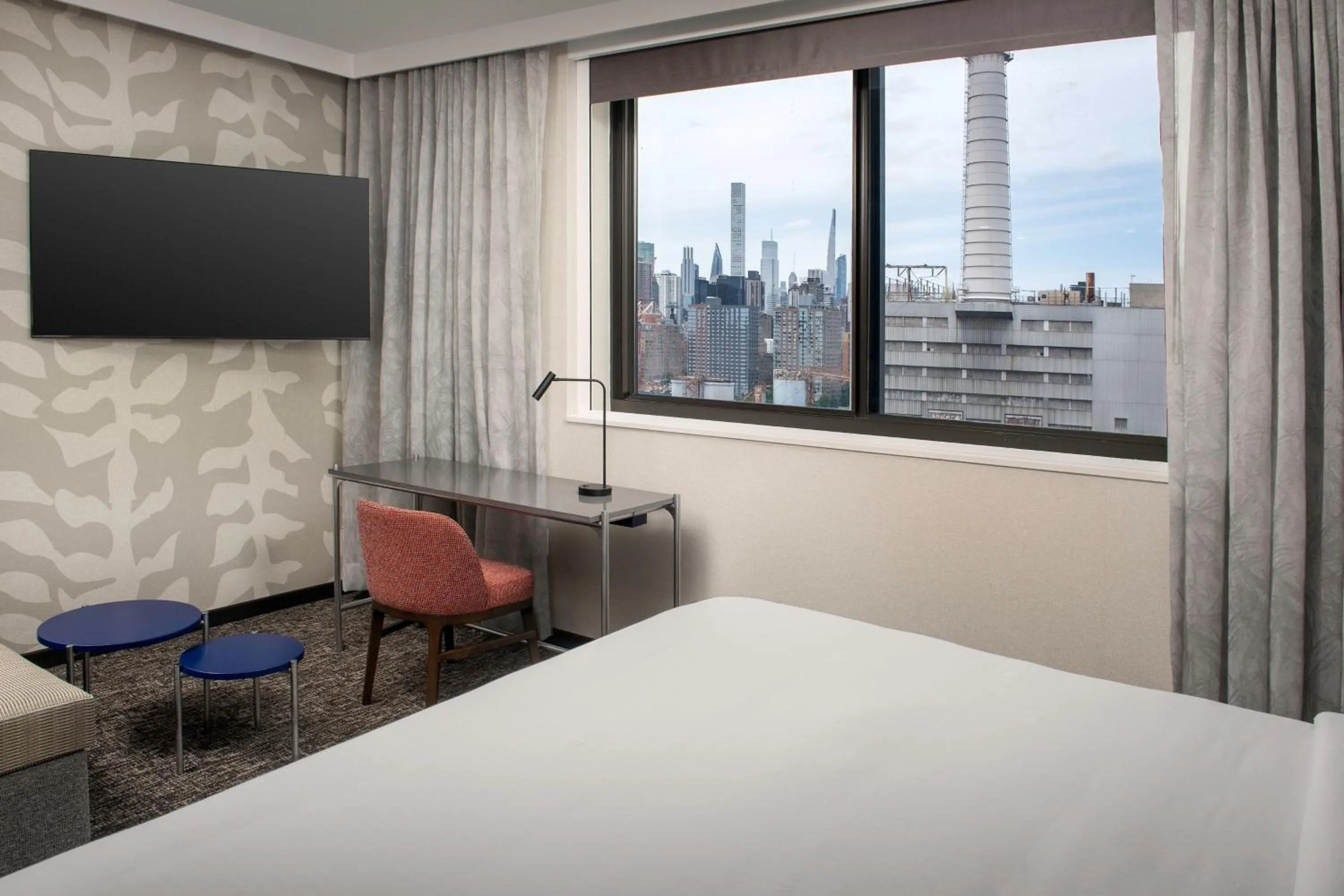 Photo of the whole room, Bed in Residence Inn by Marriott New York Queens