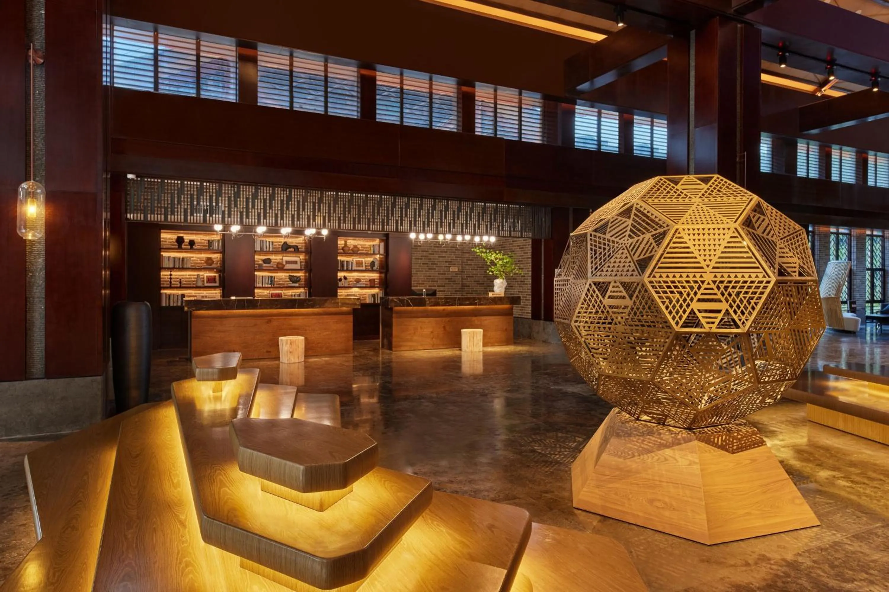 Lobby or reception in Four Points by Sheraton Hainan, Qiongzhong