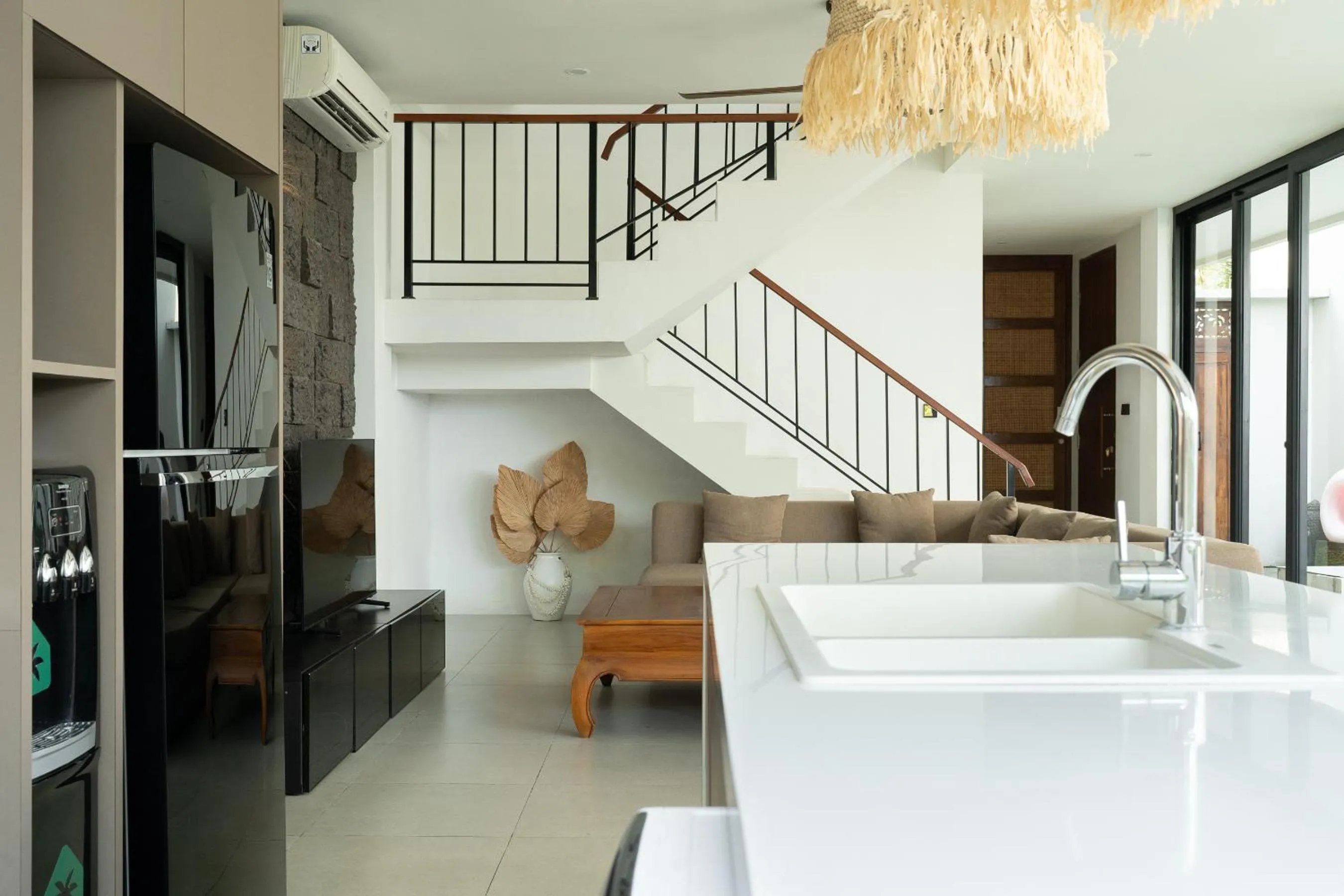 Kitchen or kitchenette in Kammara villa