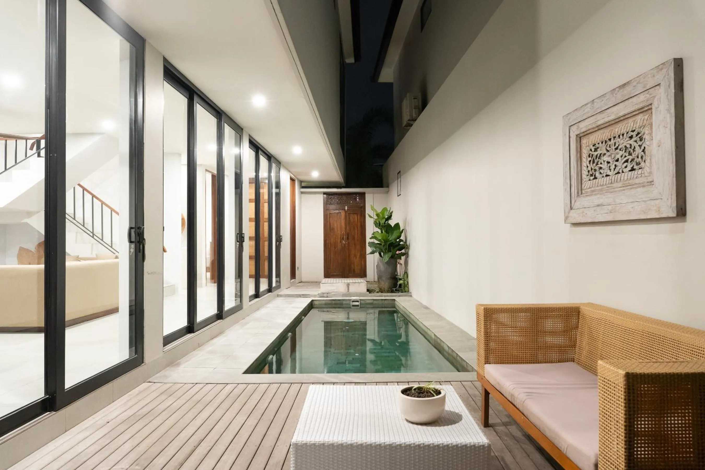 Swimming pool in Kammara villa