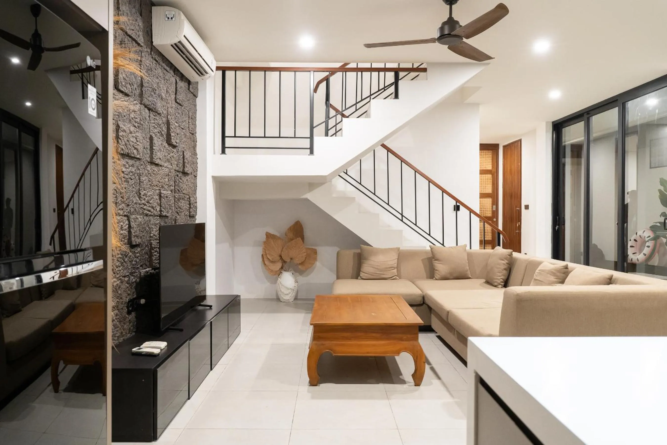 Living room in Kammara villa