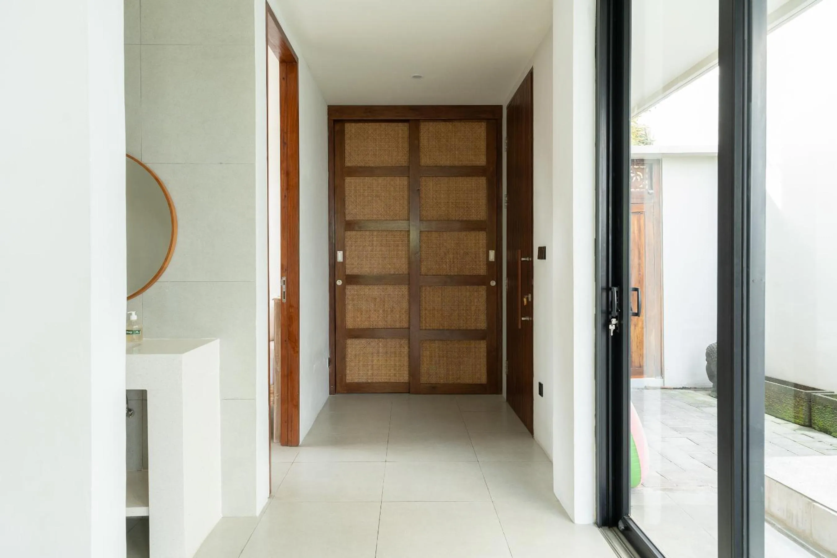 wardrobe in Kammara villa