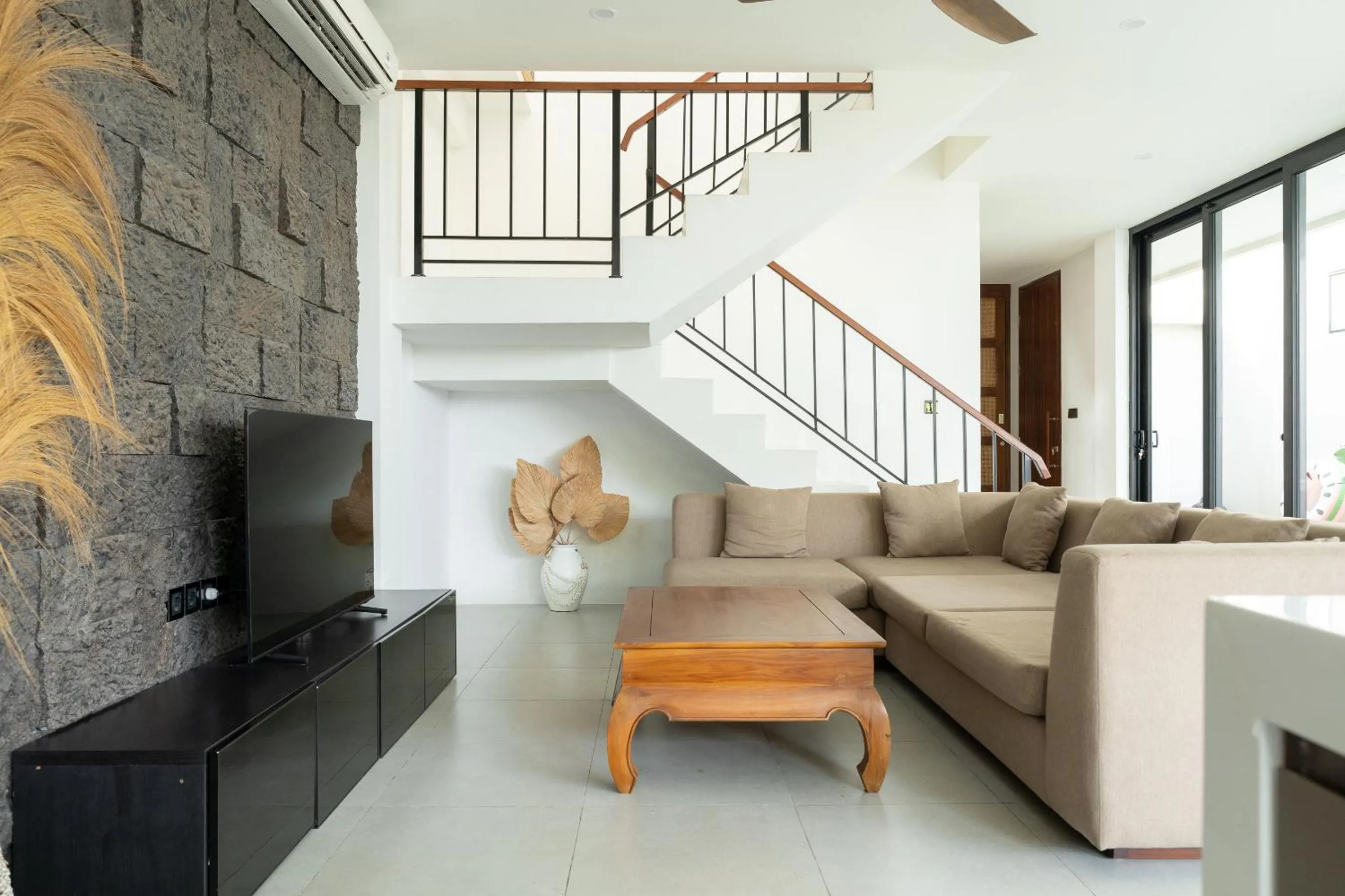TV and multimedia in Kammara villa