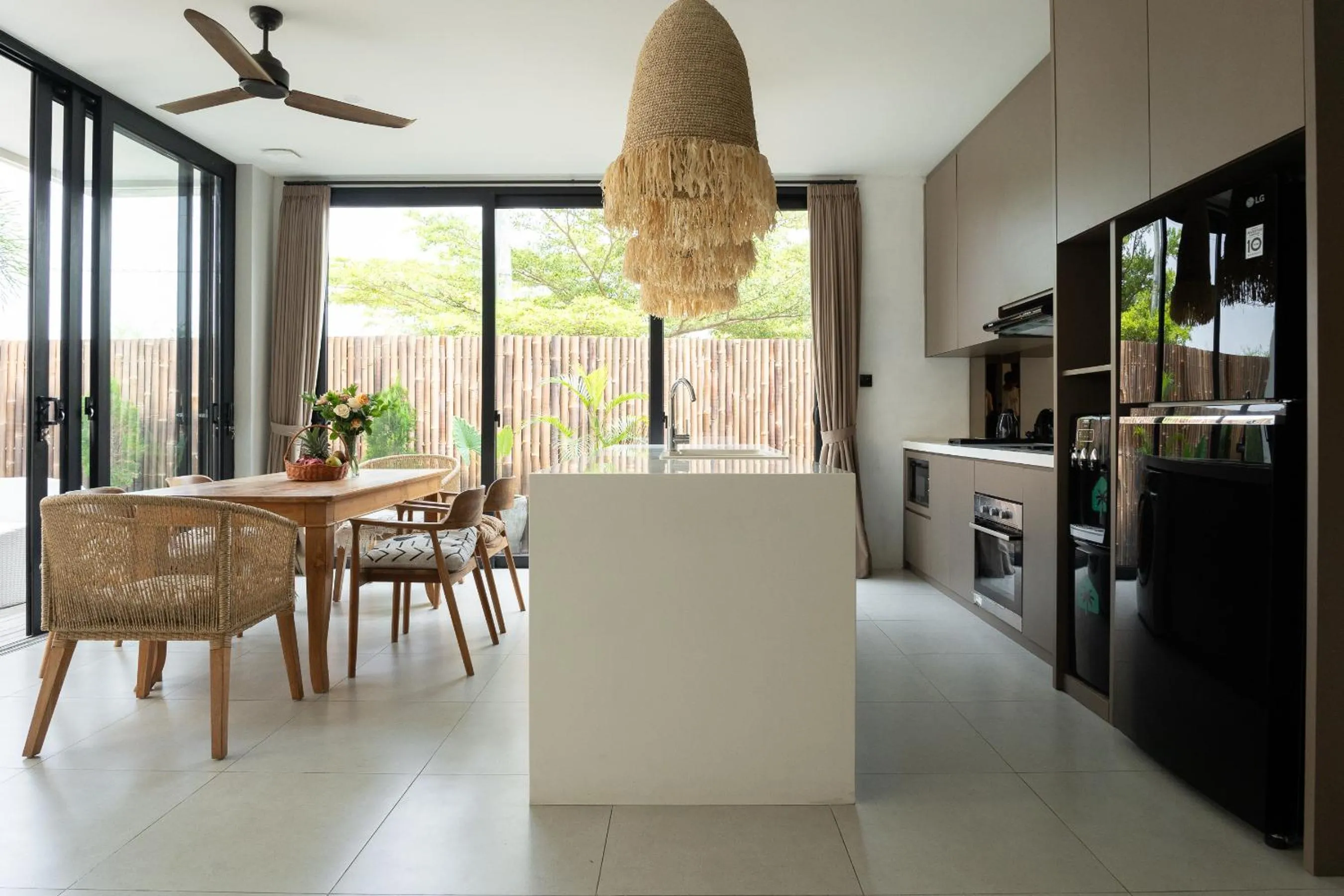 Kitchen or kitchenette in Kammara villa