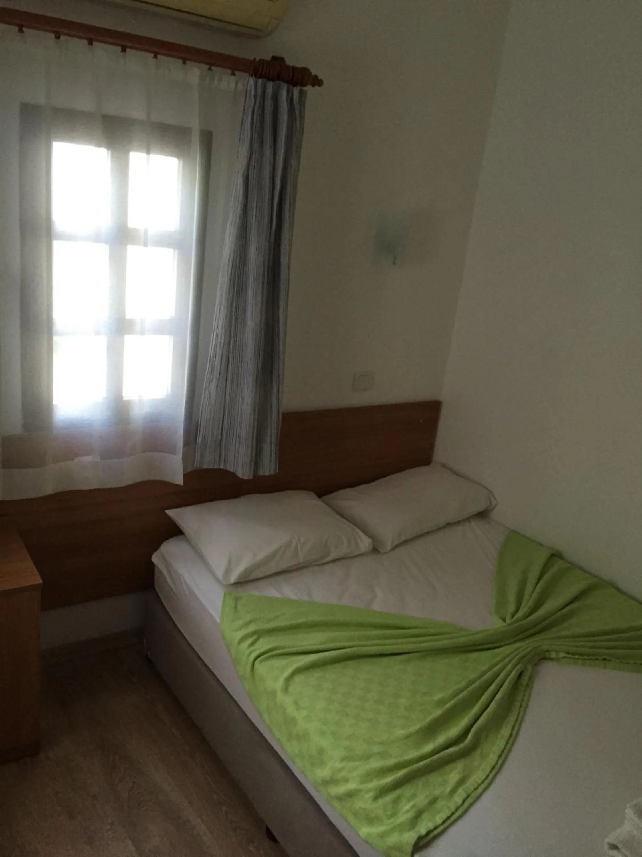 Photo of the whole room, Bed in Tay Pansiyon