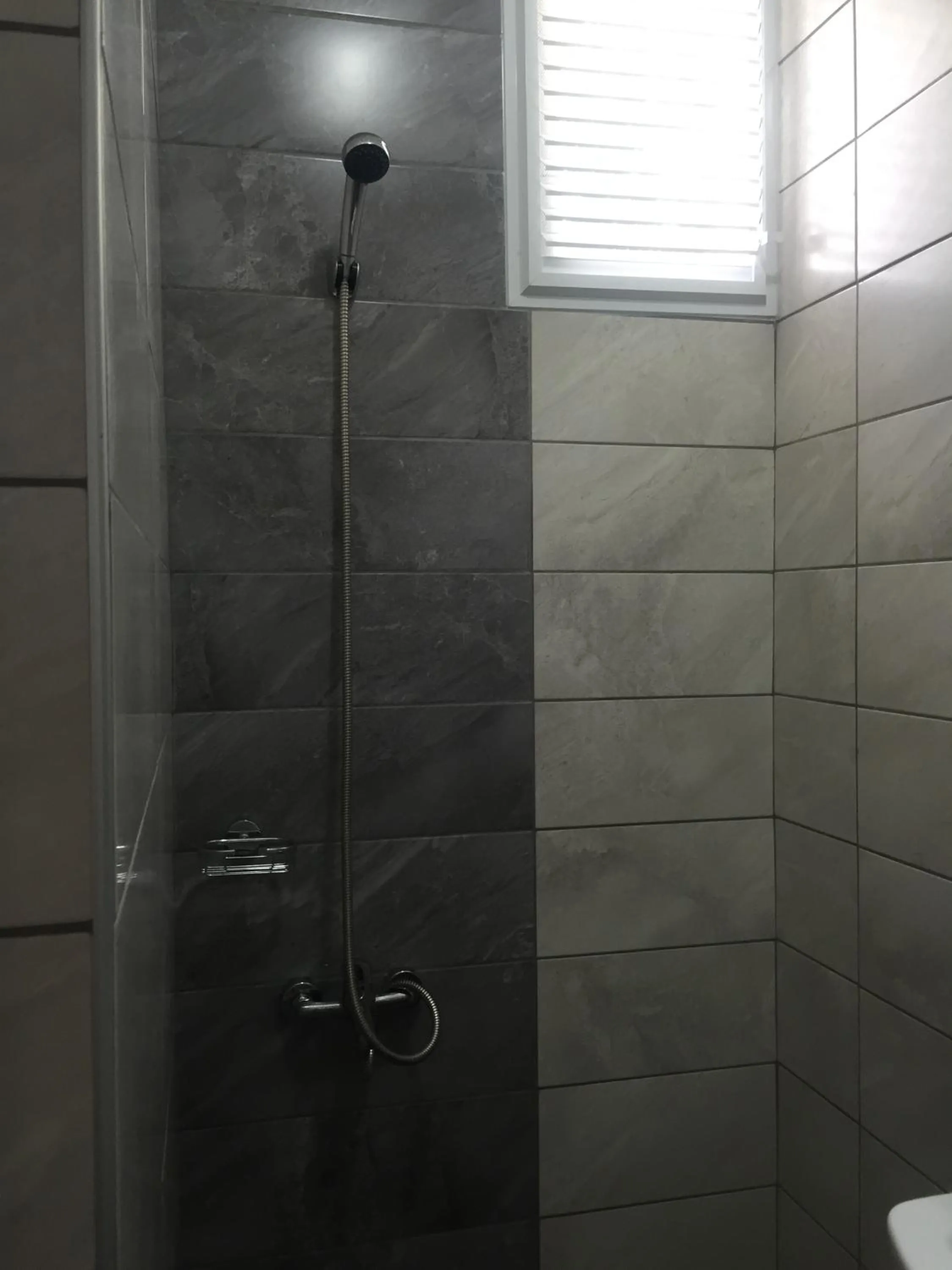 Shower in Tay Pansiyon