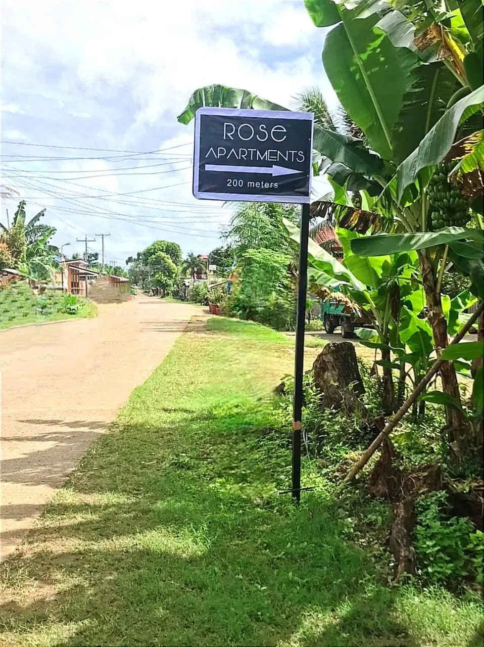 Facade/entrance in Rose Apartments