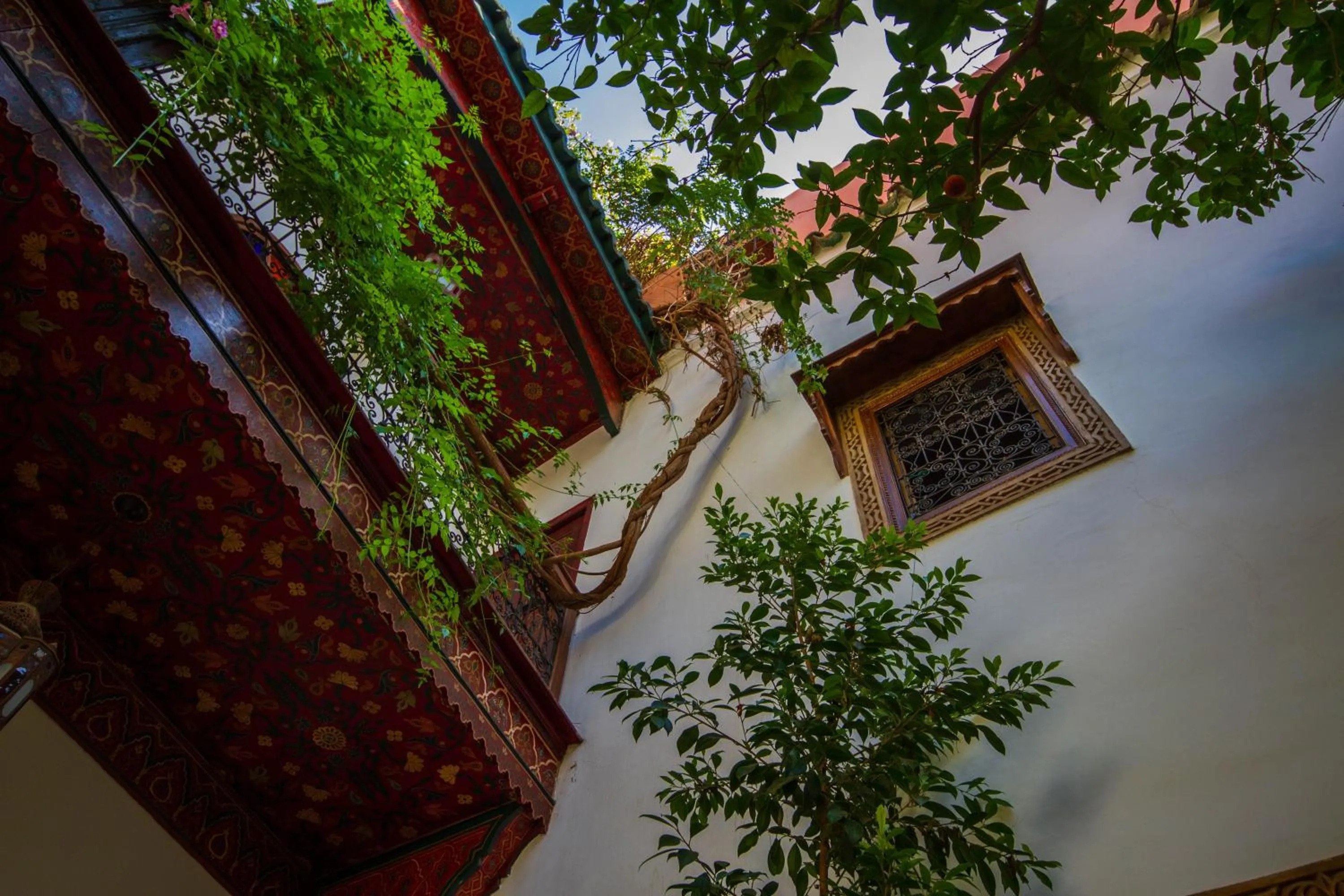 Property building in Riad Dombaraka