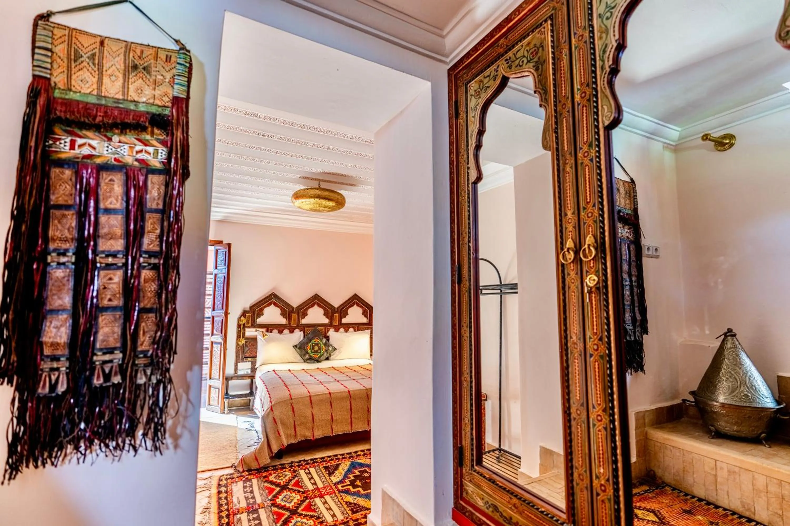 Bed in Riad Dombaraka