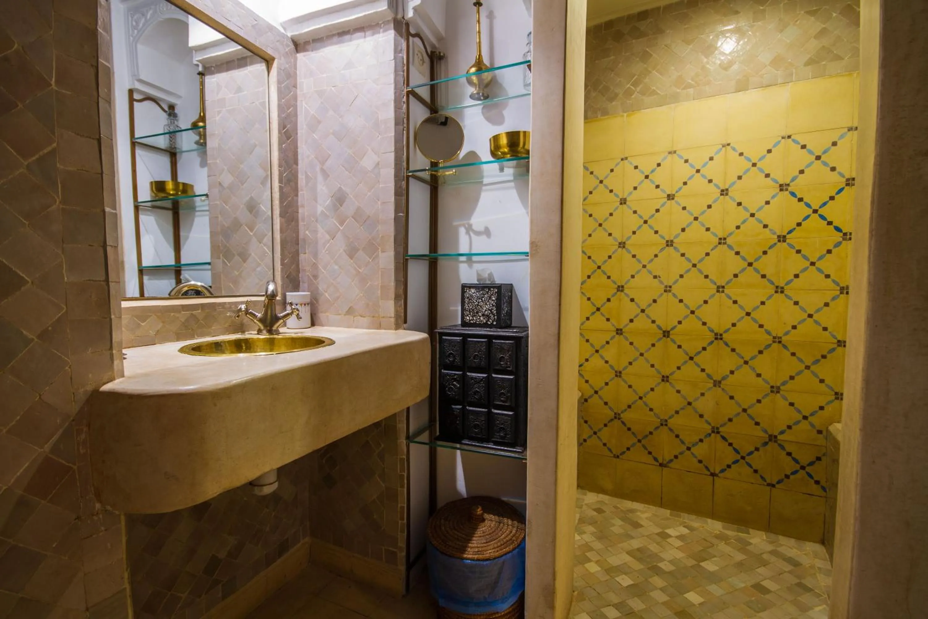 Bathroom in Riad Dombaraka