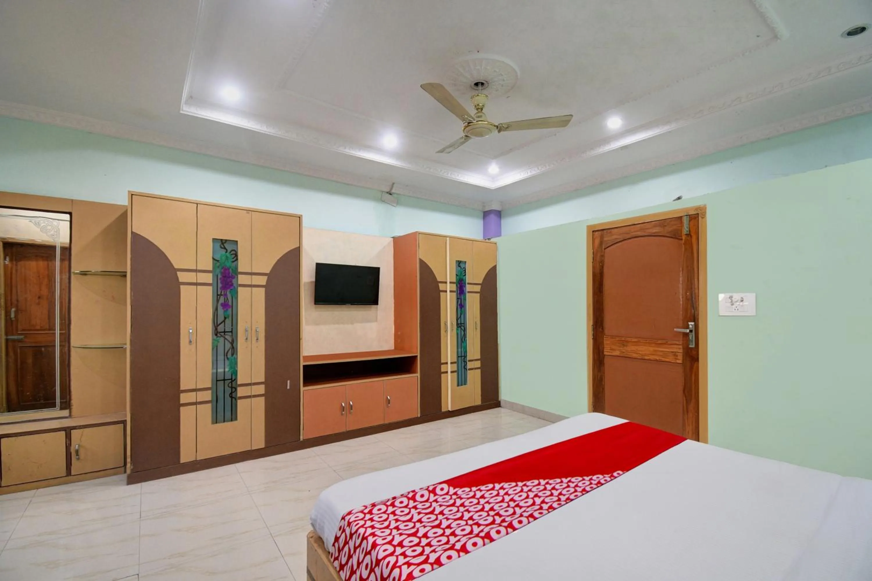 Bedroom in Hotel O Hi Days Inn