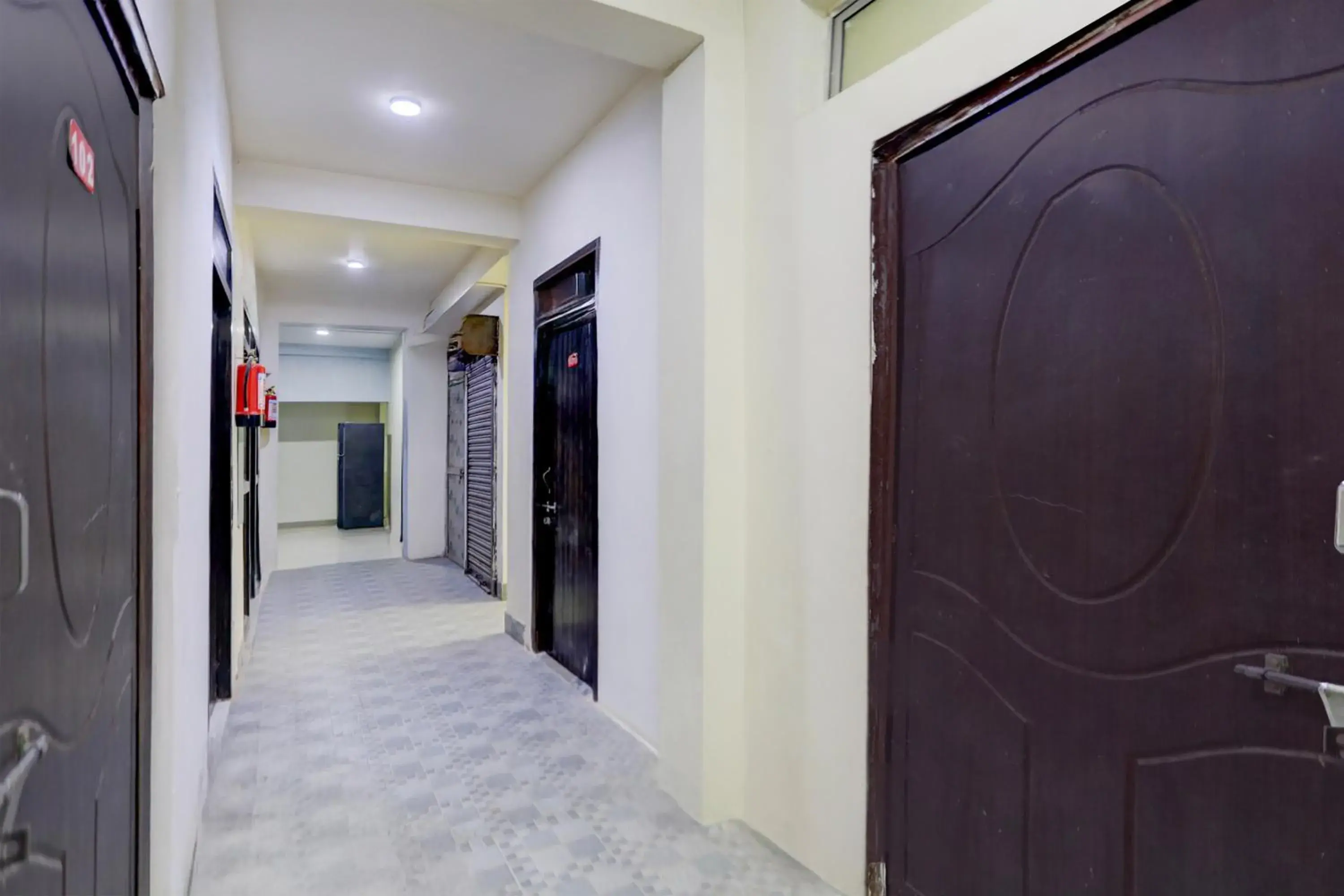 Lobby or reception in Super Hotel O Hanuman Nagar Kankarbagh Formerly Home Town Lobby or reception in Super Hotel O Hanuman Nagar Kankarbagh Formerly Home Town