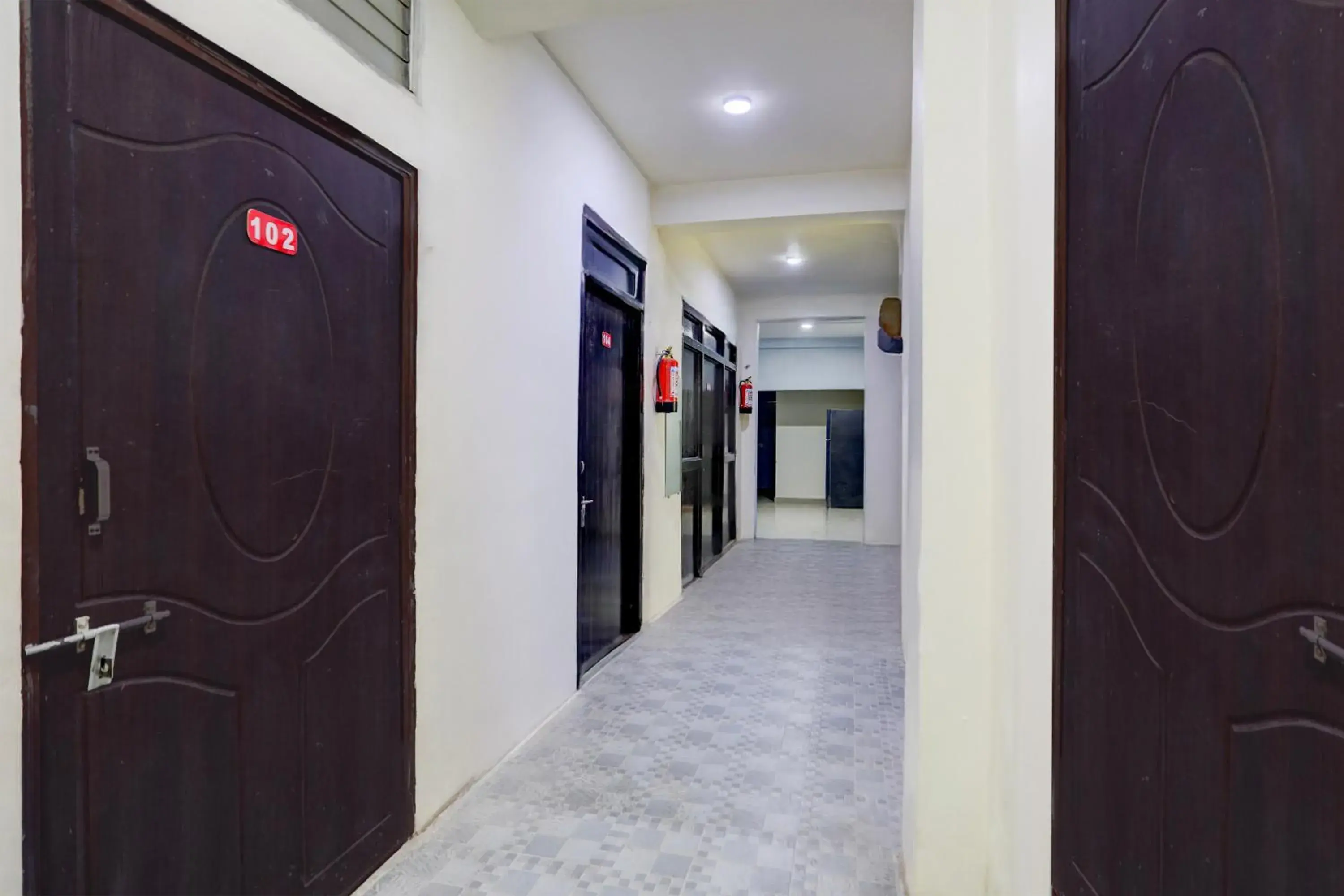 Lobby or reception in Super Hotel O Hanuman Nagar Kankarbagh Formerly Home Town Lobby or reception in Super Hotel O Hanuman Nagar Kankarbagh Formerly Home Town