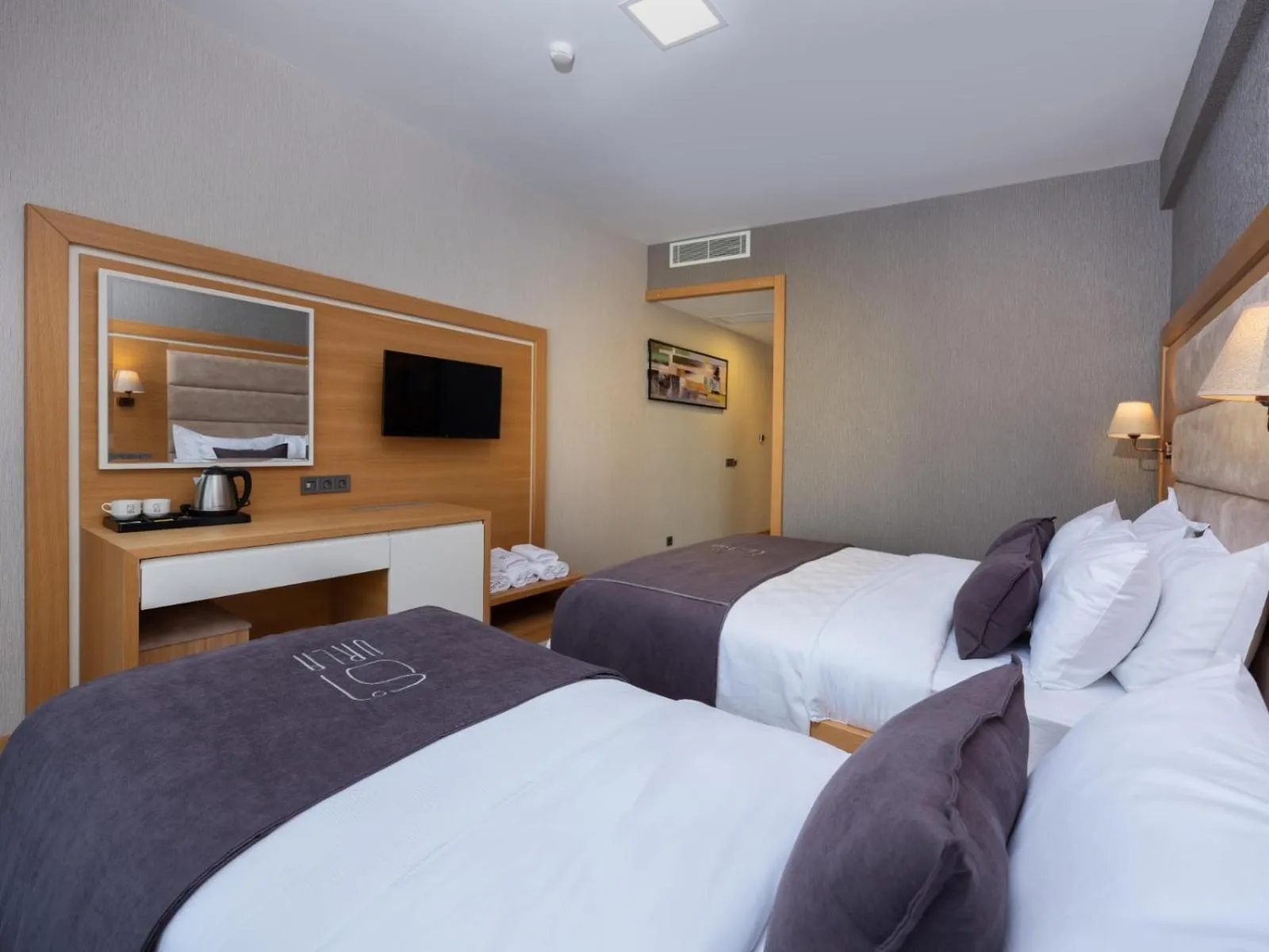 Communal lounge/ TV room, Bed in Ma-Si Urla Hotel