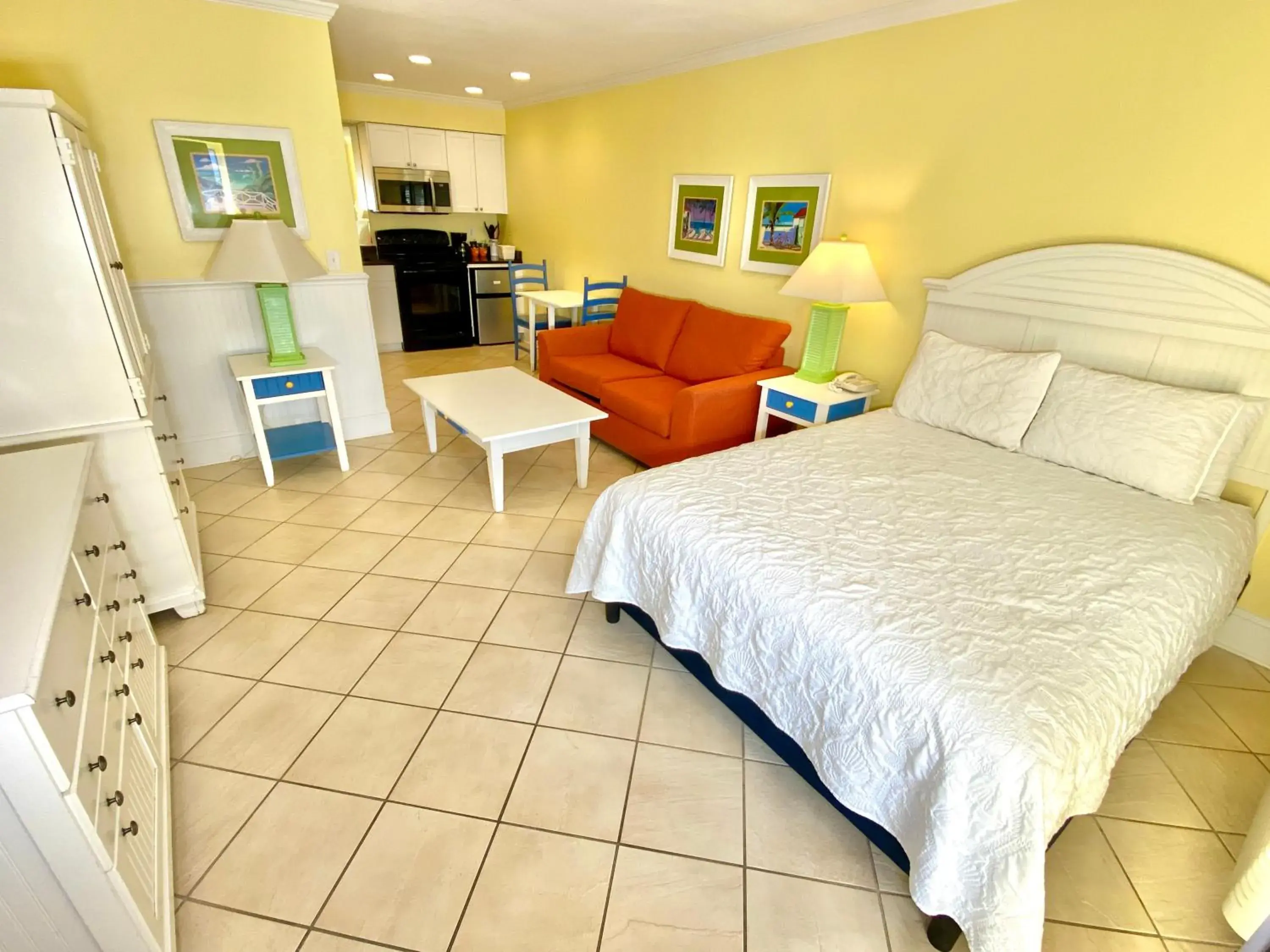 Suite in Island Inn of Atlantic Beach Suite in Island Inn of Atlantic Beach