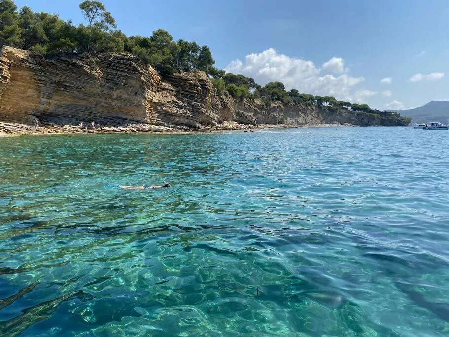 Cocon les pieds dans l'eau Accès direct à la mer