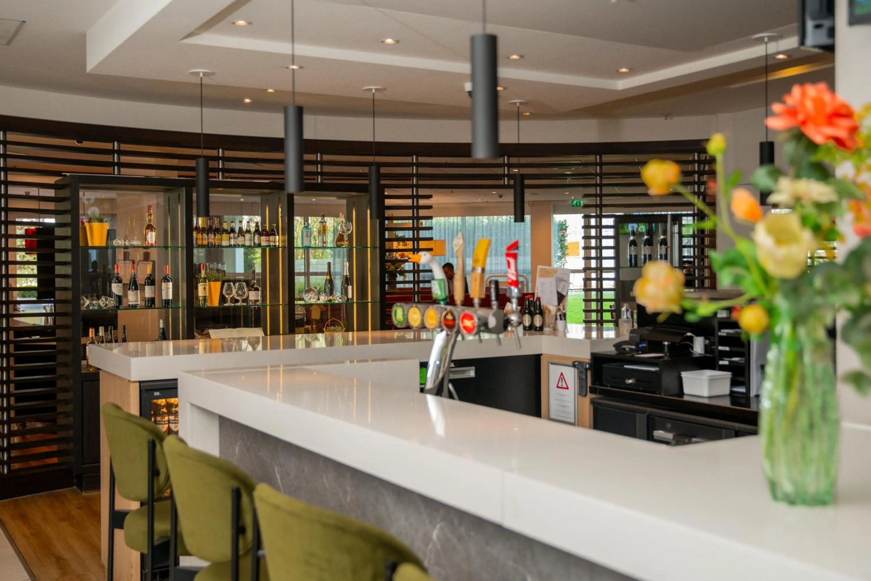Lounge or bar in Novotel Rotterdam Brainpark