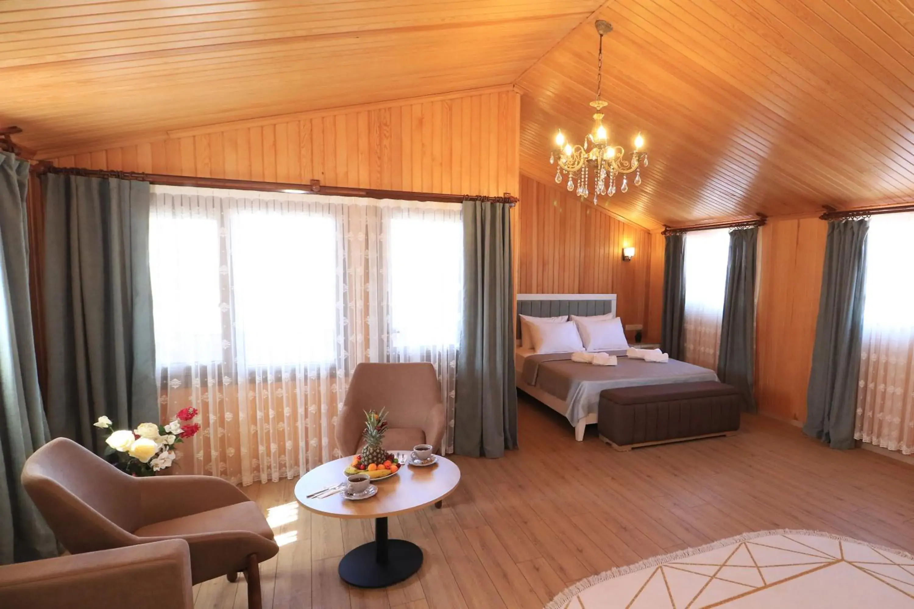 Dining area, Bed in ALMIRCAN HOTEL Dining area, Bed in ALMIRCAN HOTEL