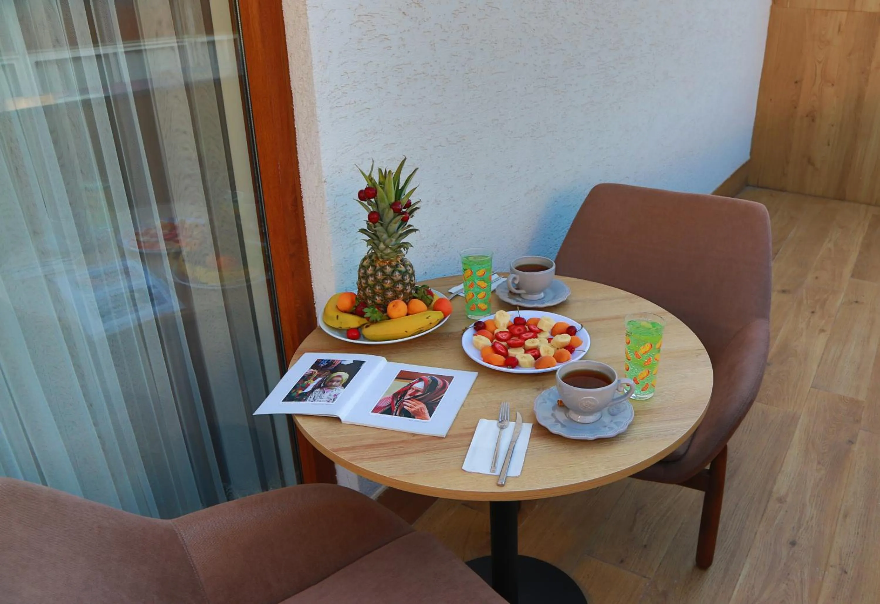 Seating area in ALMIRCAN HOTEL