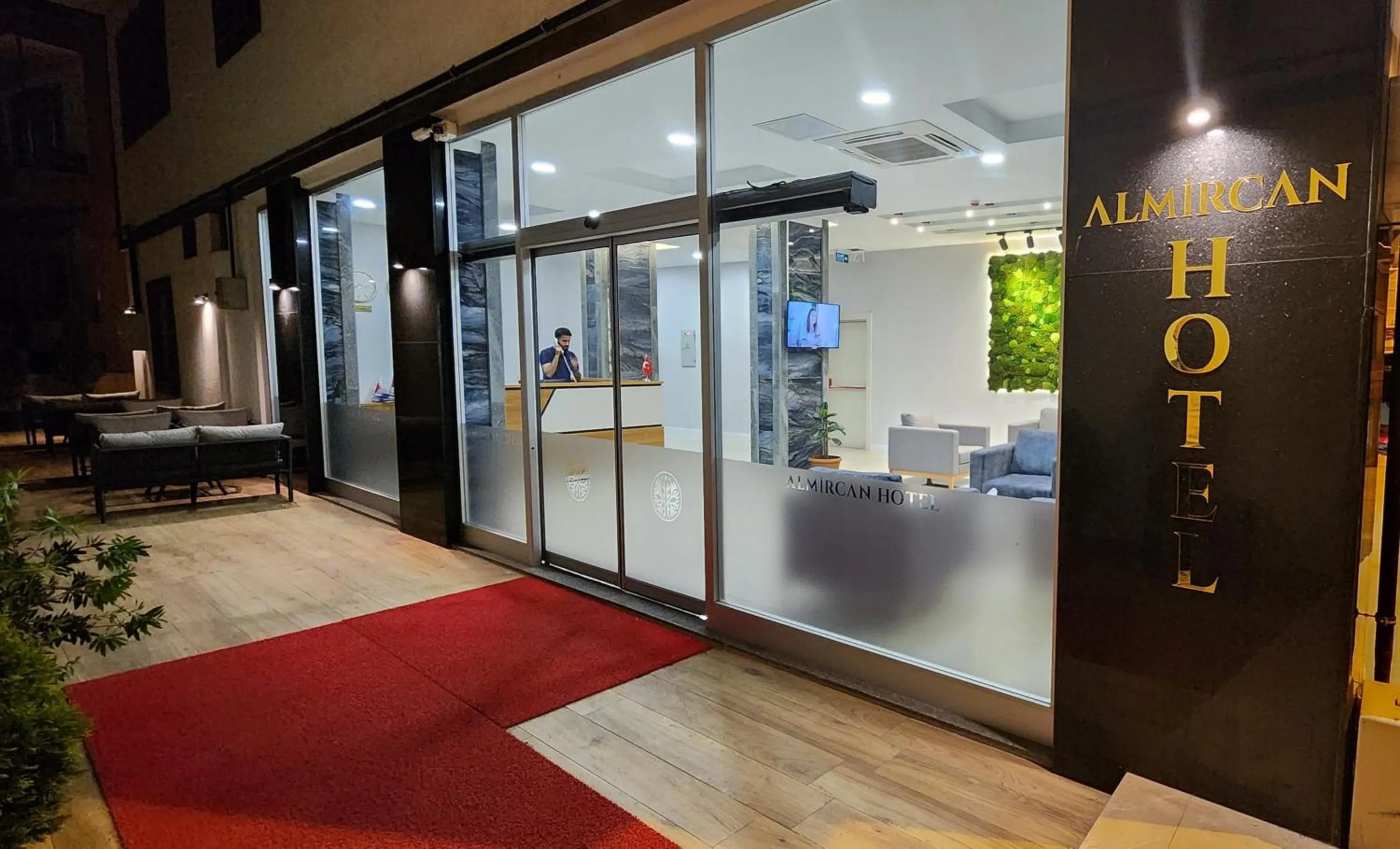 Lobby or reception in ALMIRCAN HOTEL