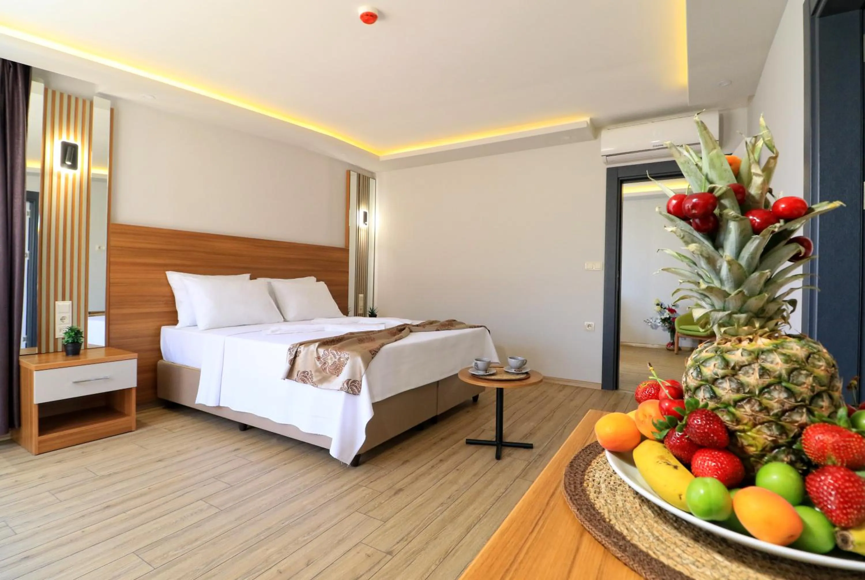 Bedroom in ALMIRCAN HOTEL