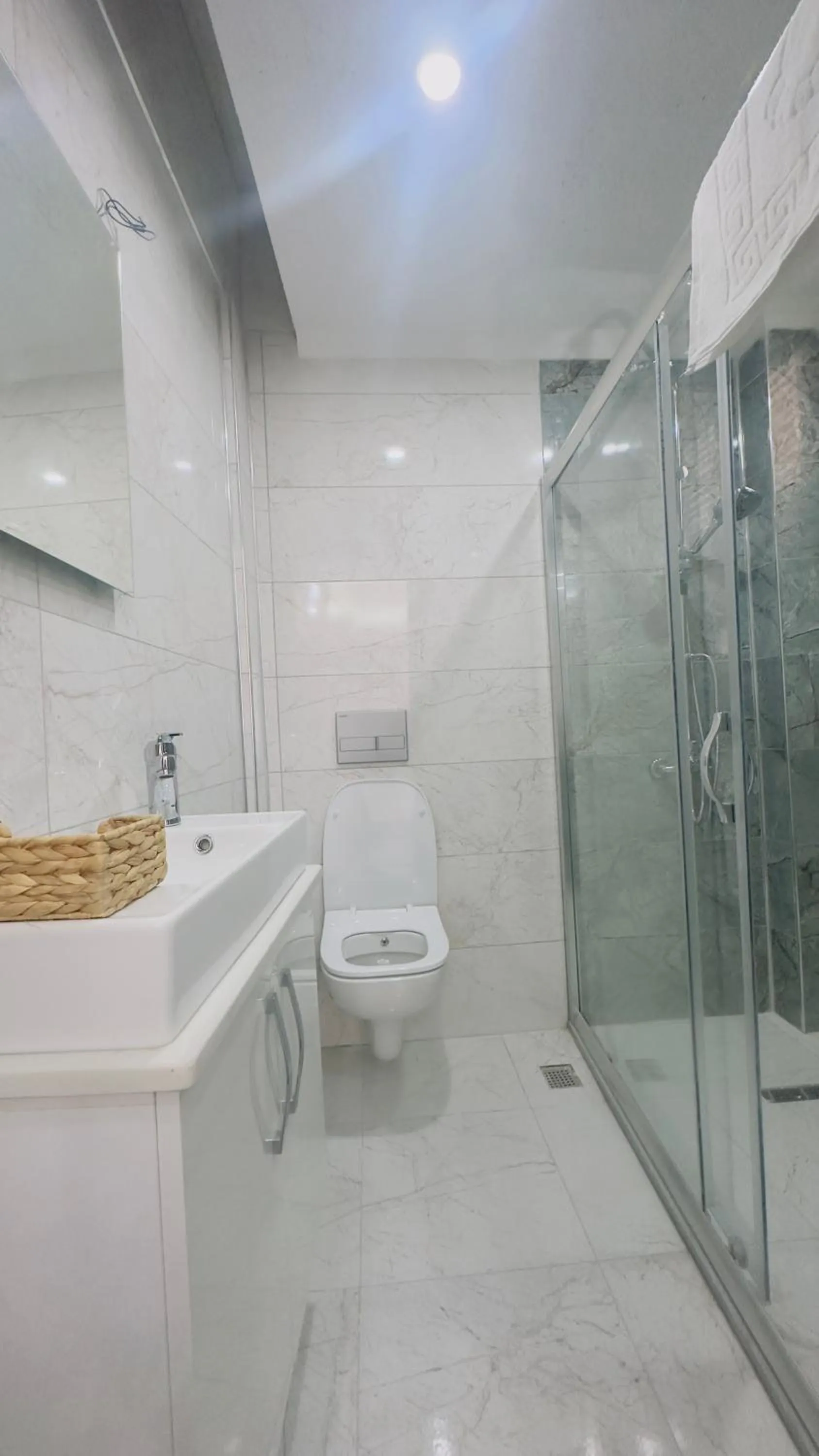 Shower in La Mer Old City Hotel