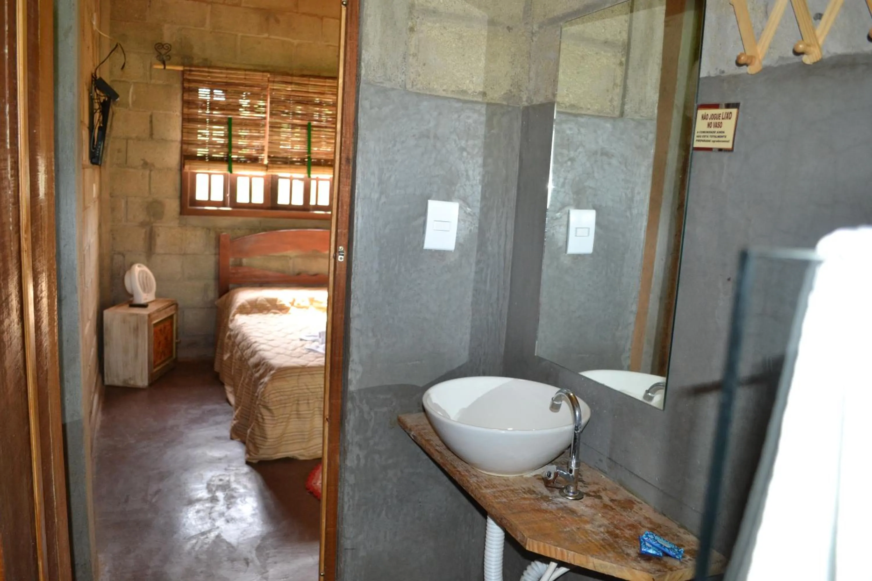 Photo of the whole room in Pousada Rota dos Pássaros