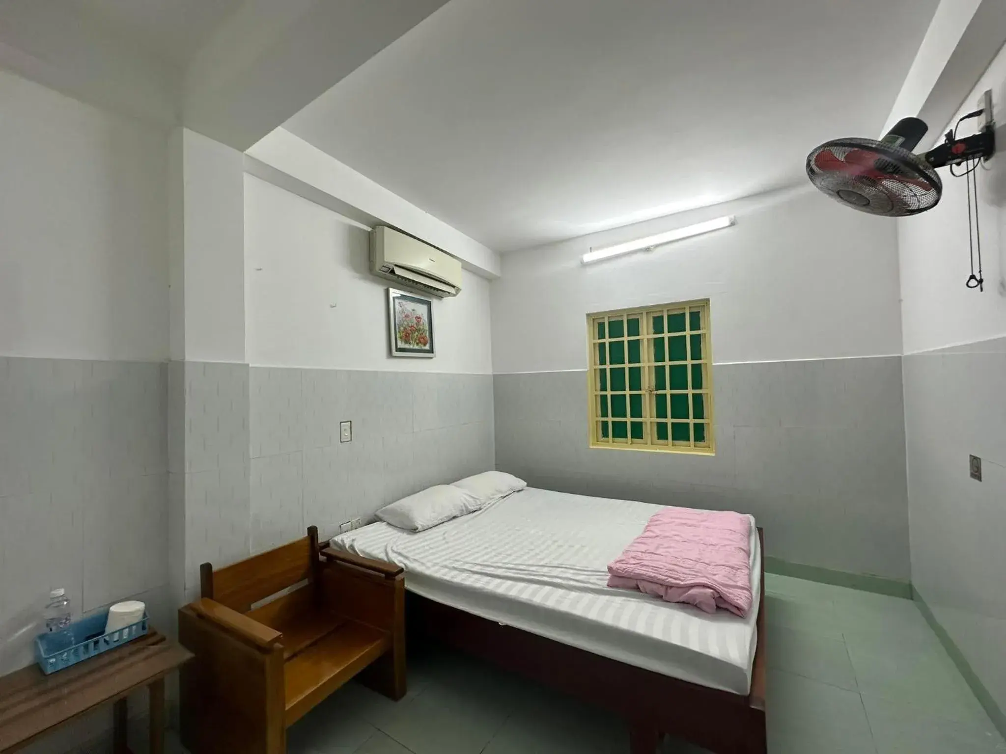 Superior Double Room in OYO 1182 An Binh Motel Superior Double Room in OYO 1182 An Binh Motel