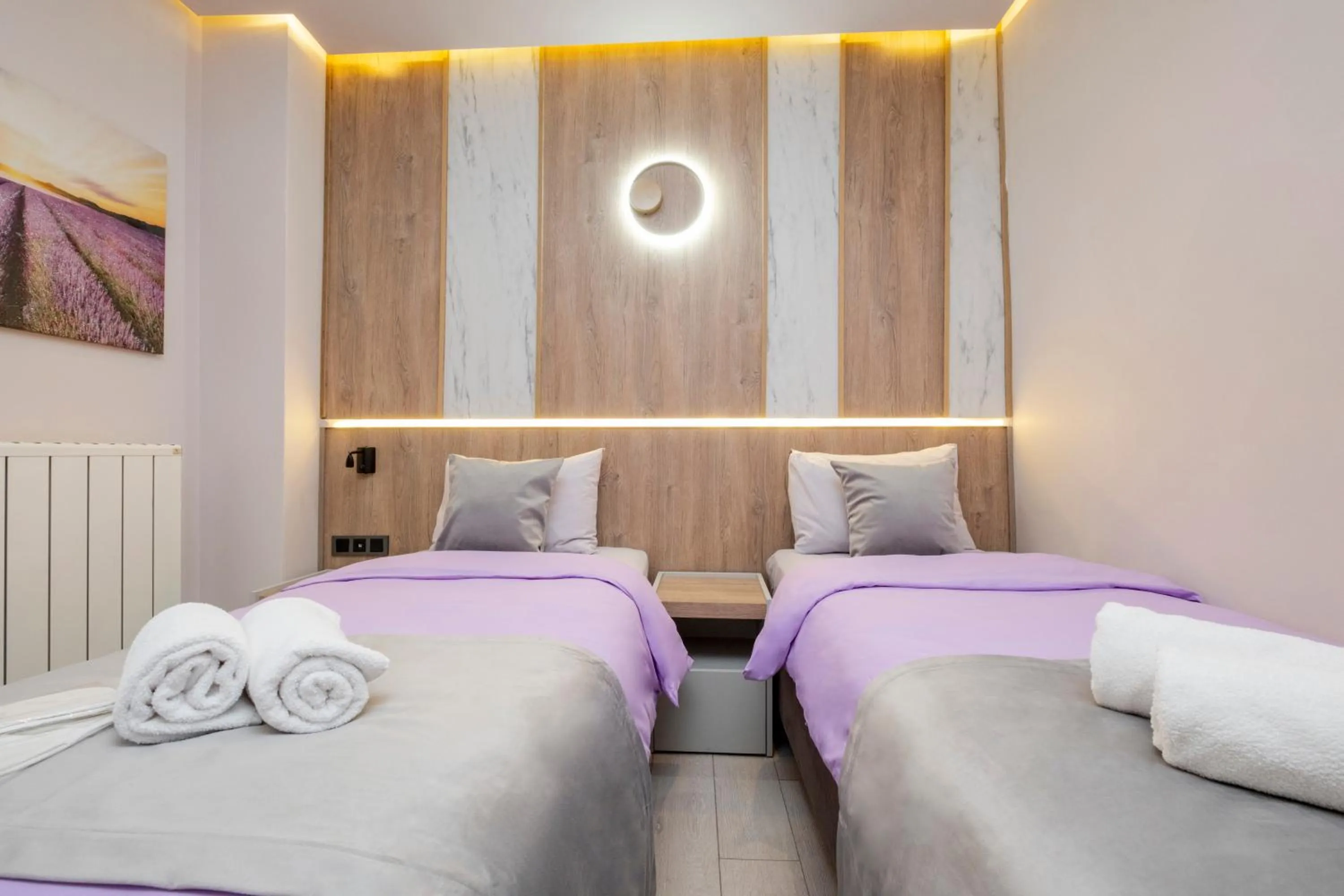 Photo of the whole room, Bed in Lavender Airport Hotel