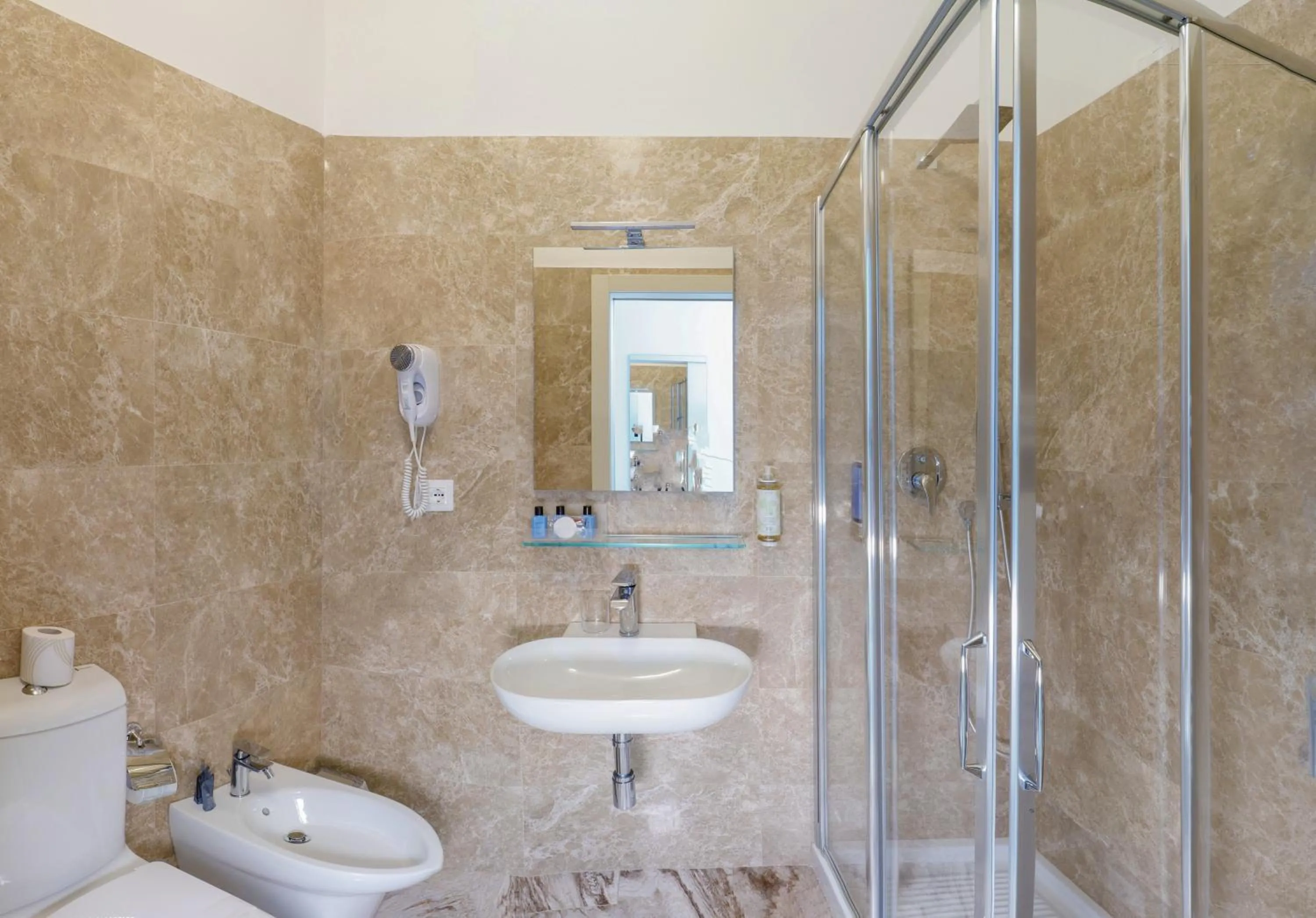 Bathroom in Cristallo Park Hotel