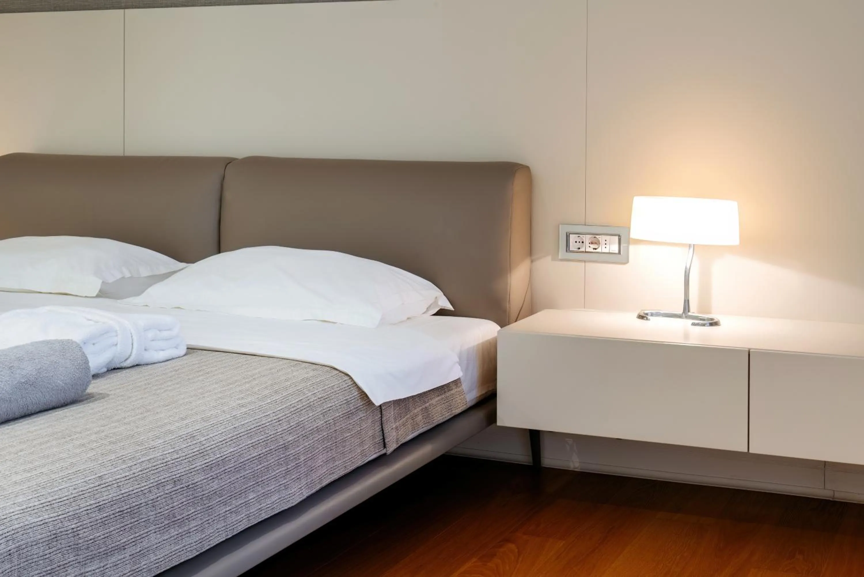 Bed in Luxury Waterfront Villa at Dukly Gardens