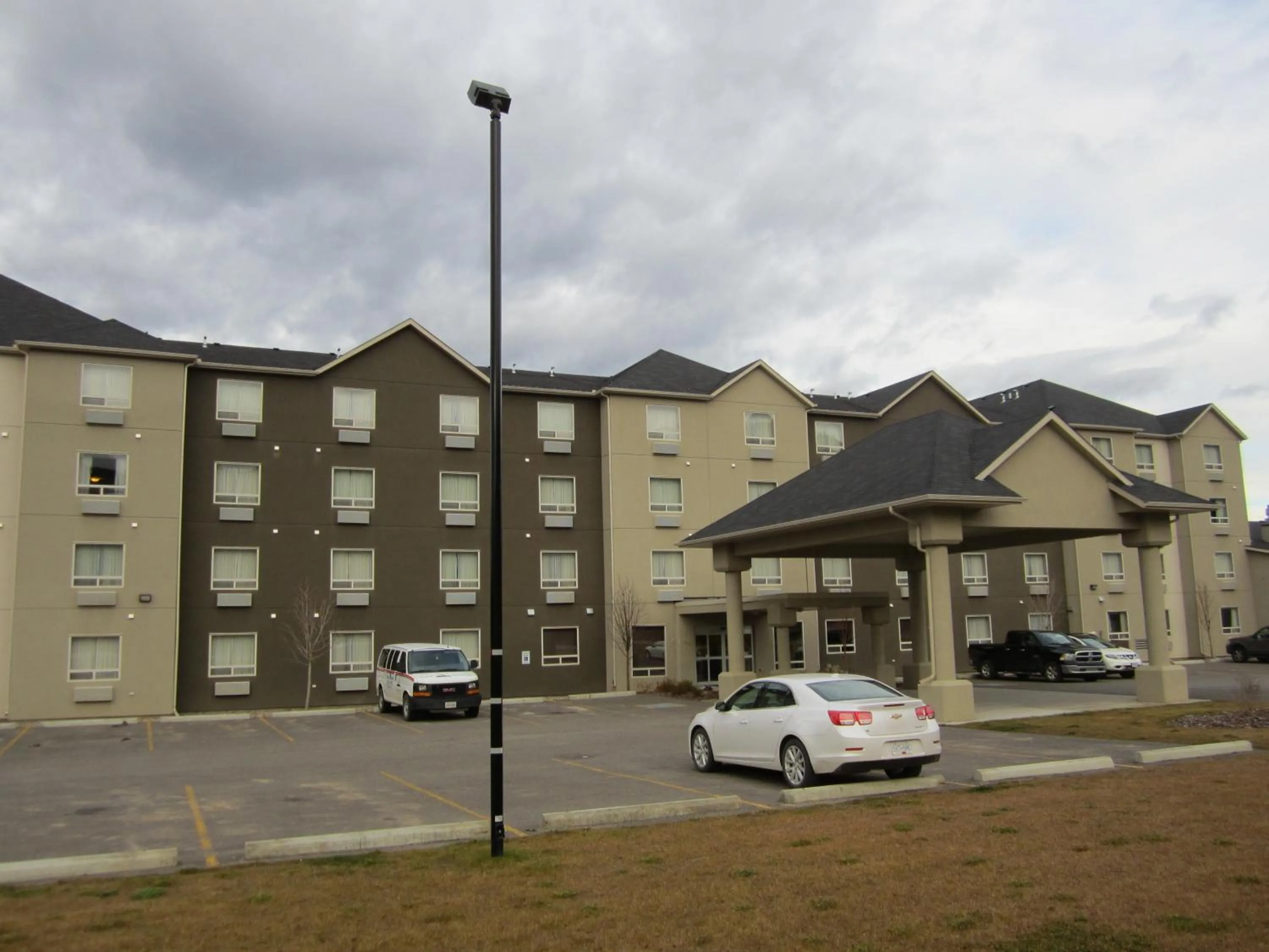 Facade/entrance in Trend Mountain Hotel & Conference Centre