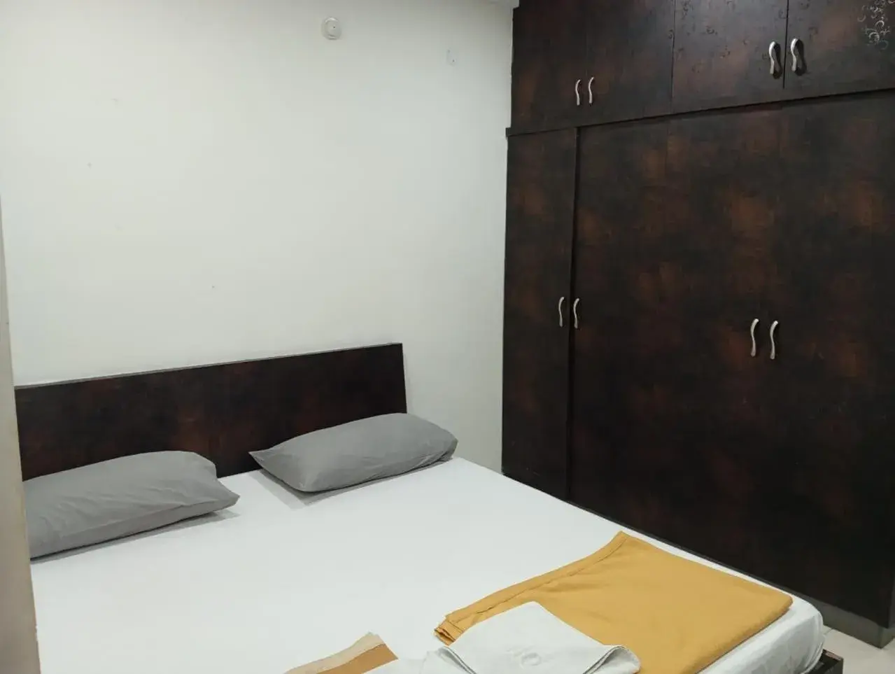 Bed in Arjuna Luxury Rooms Bed in Arjuna Luxury Rooms