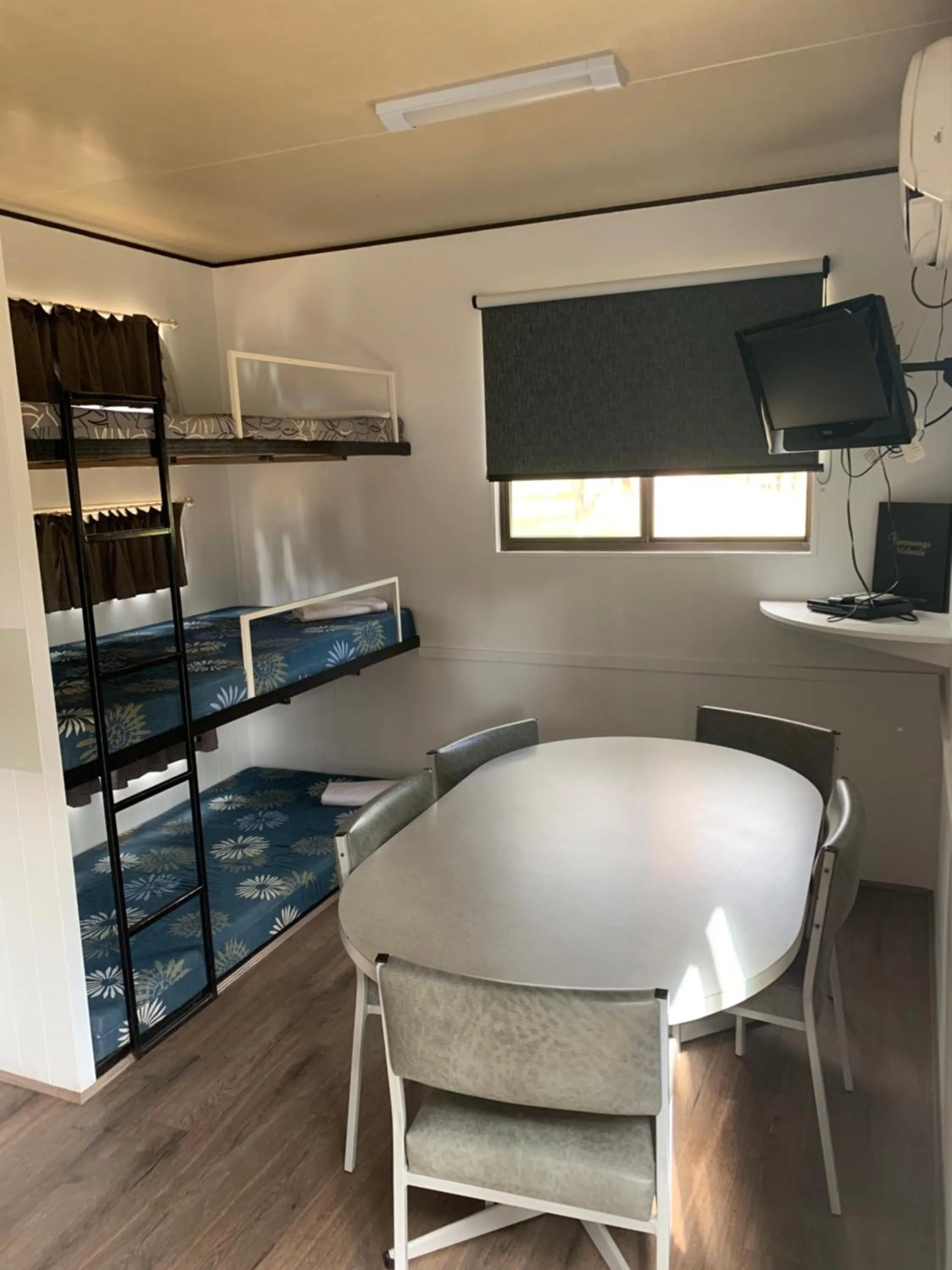 Bed in Yarrawonga Holiday Park