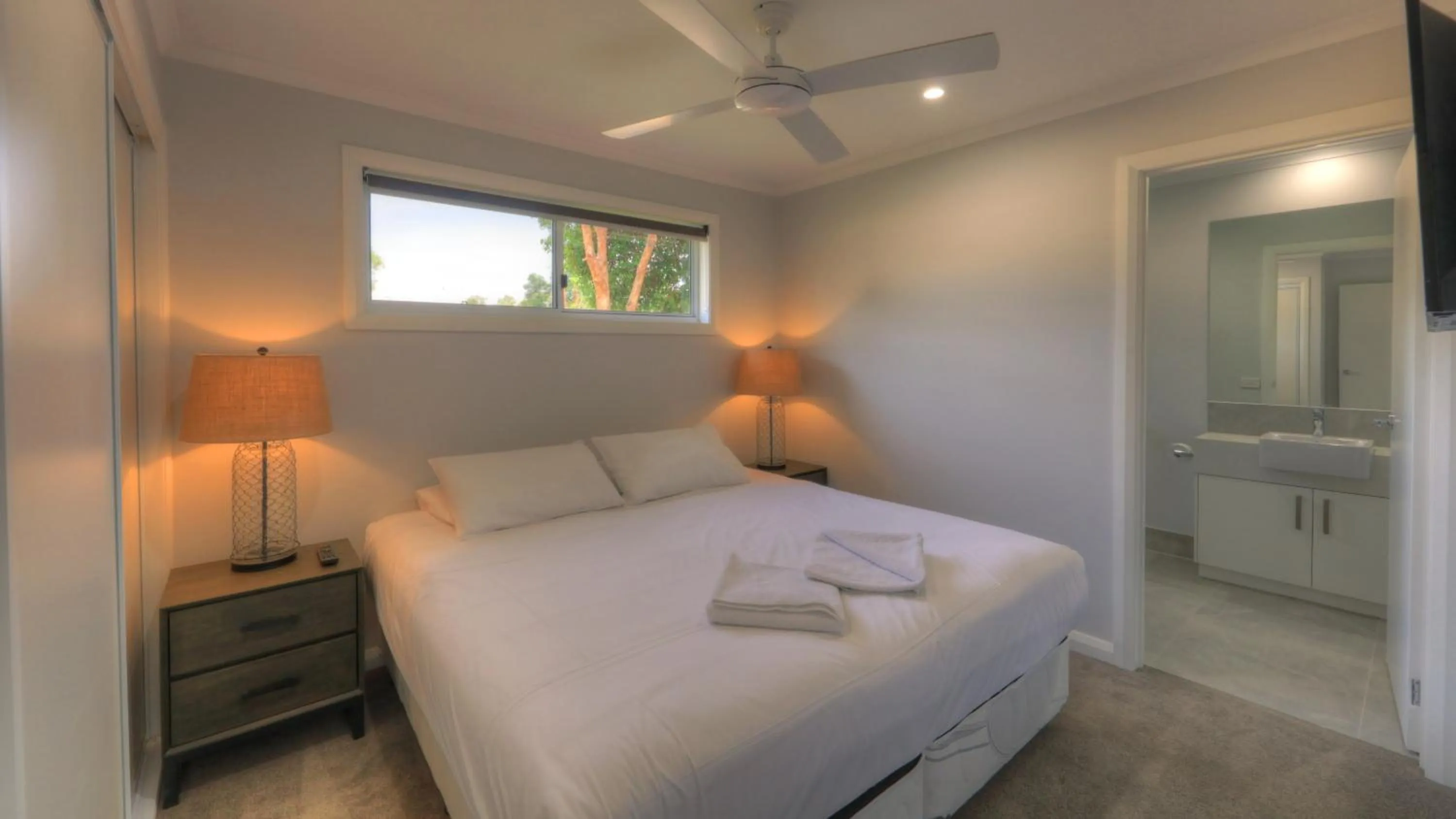 Bed in Yarrawonga Holiday Park